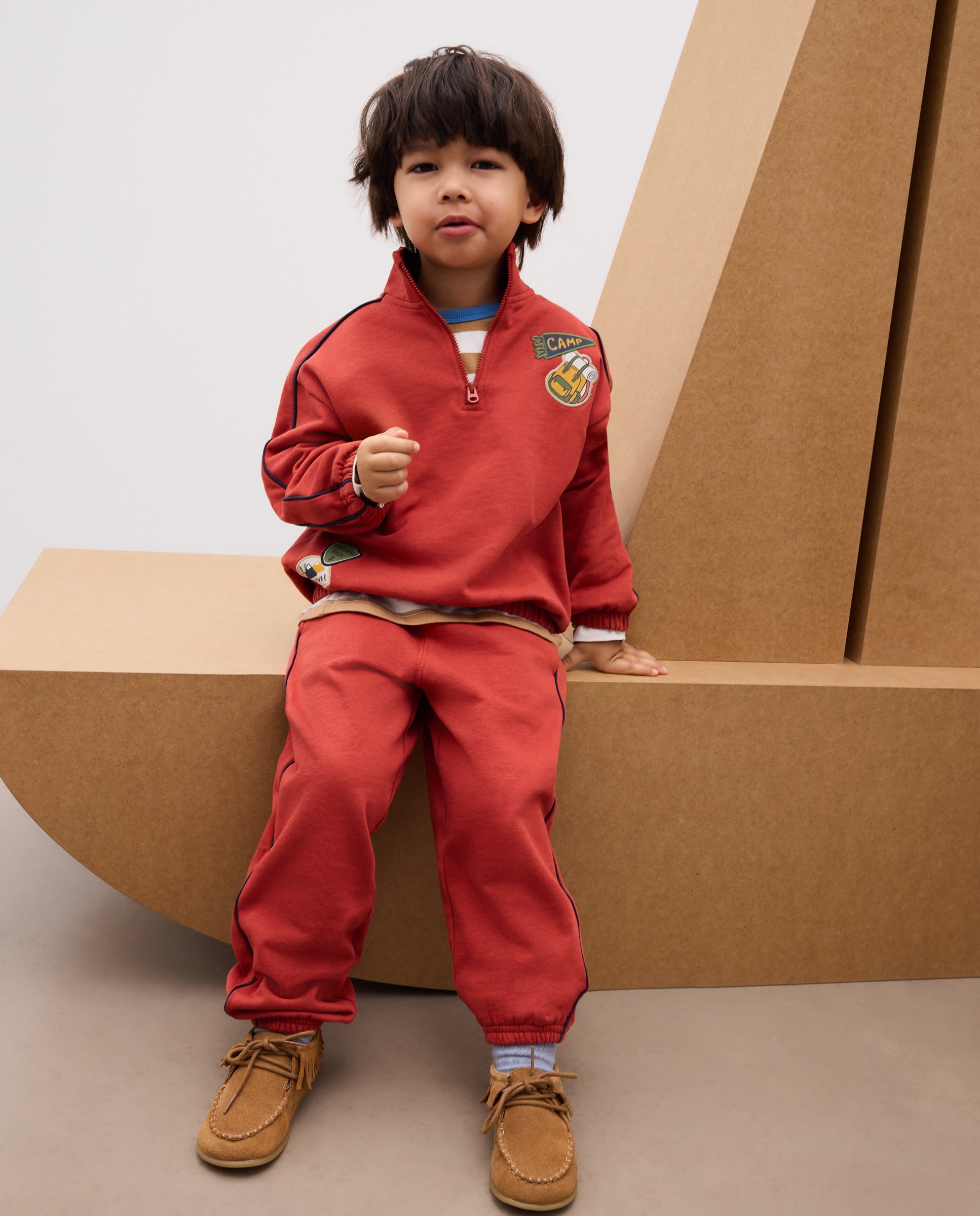 Imagen 0 de Sudadera cuello camionero con piping de niño 770 Terracota