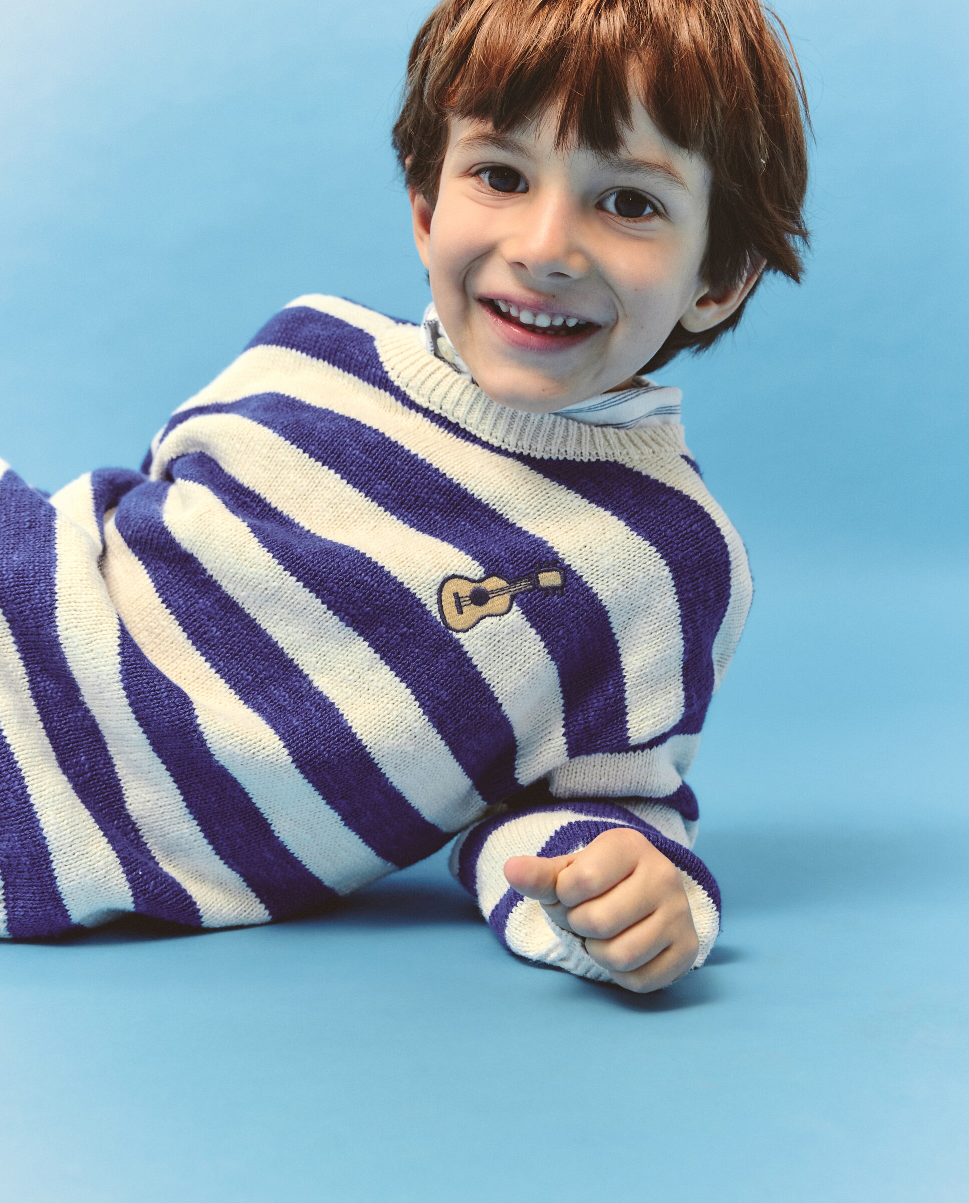 Imagem 0 de Camisola de Malha às Riscas com Colarinho de Polo