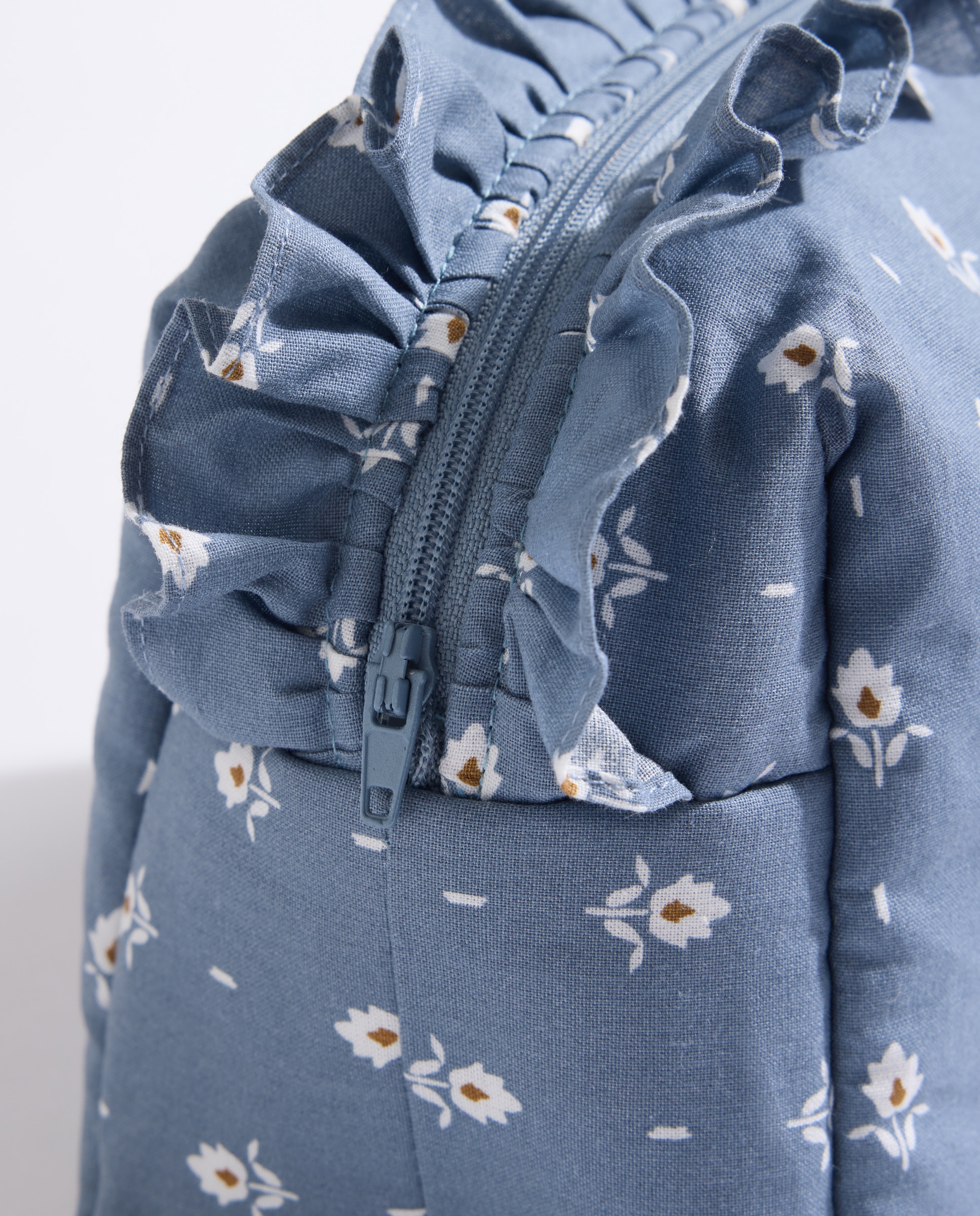 Neceser bebés con volante flores Azul-4