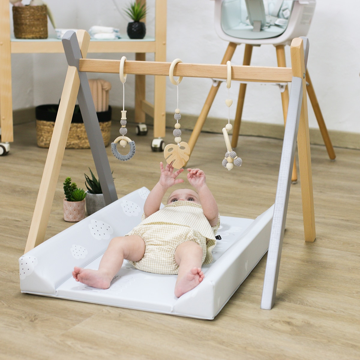Gimnasio de actividades Plastimyr de madera The Good Wood gris Madera / Gris-12