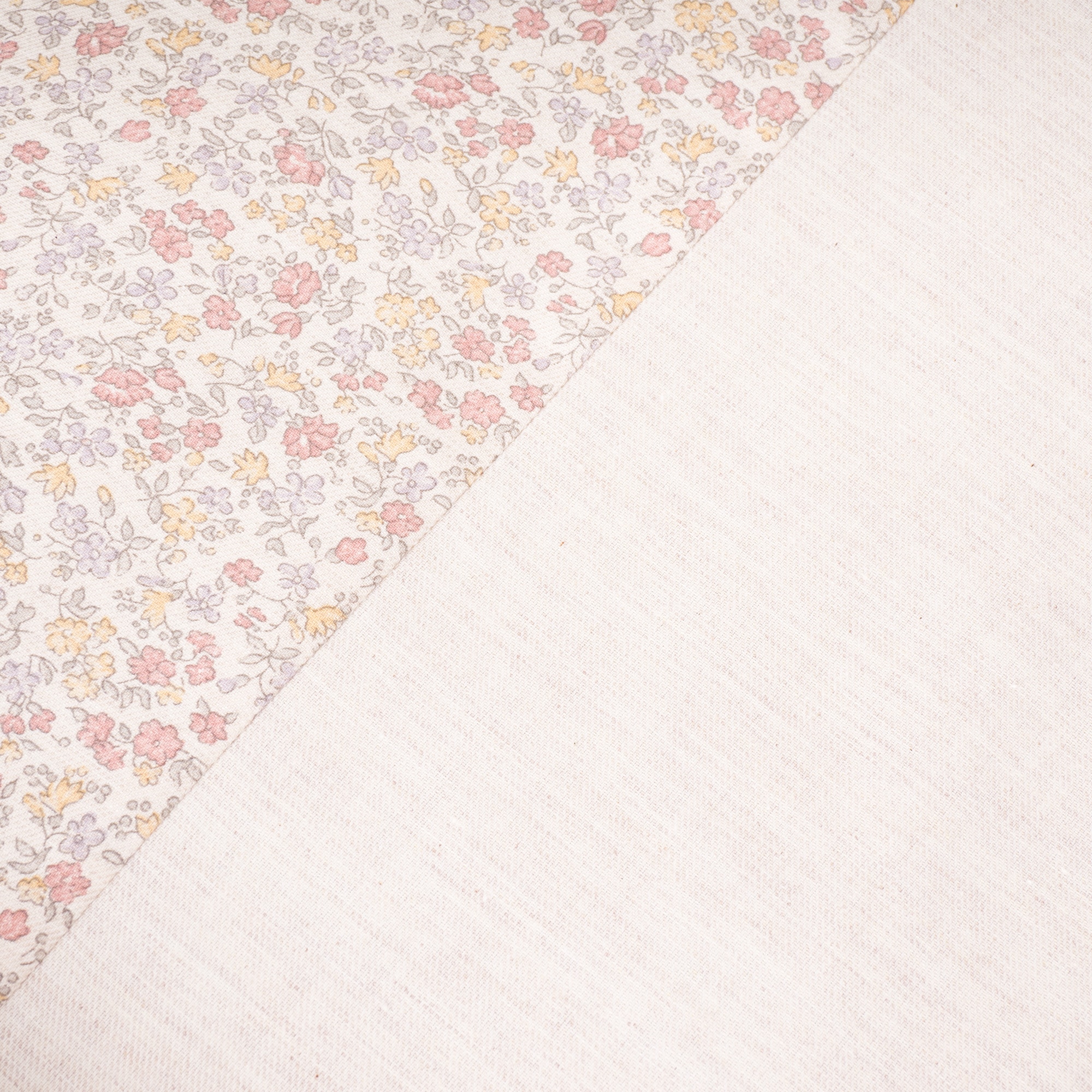 Mini berço (50 x 80 cm.) Liberty dobrável com estampado floral rosa Rosa-3