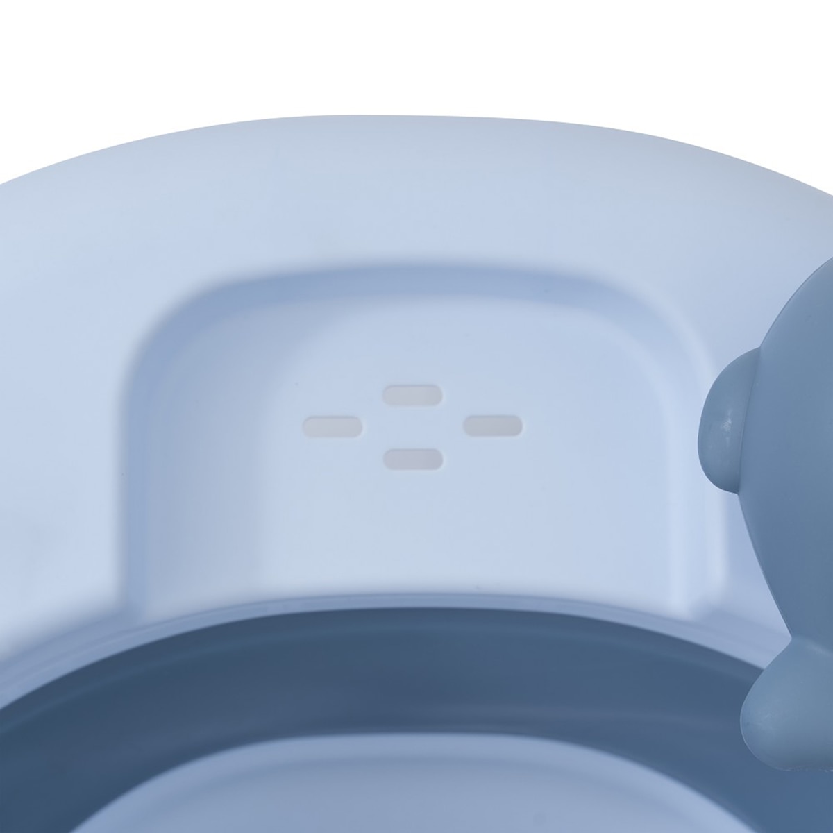 Bañera plegable con taza
para enjuague Azul  Interbaby Azul-4