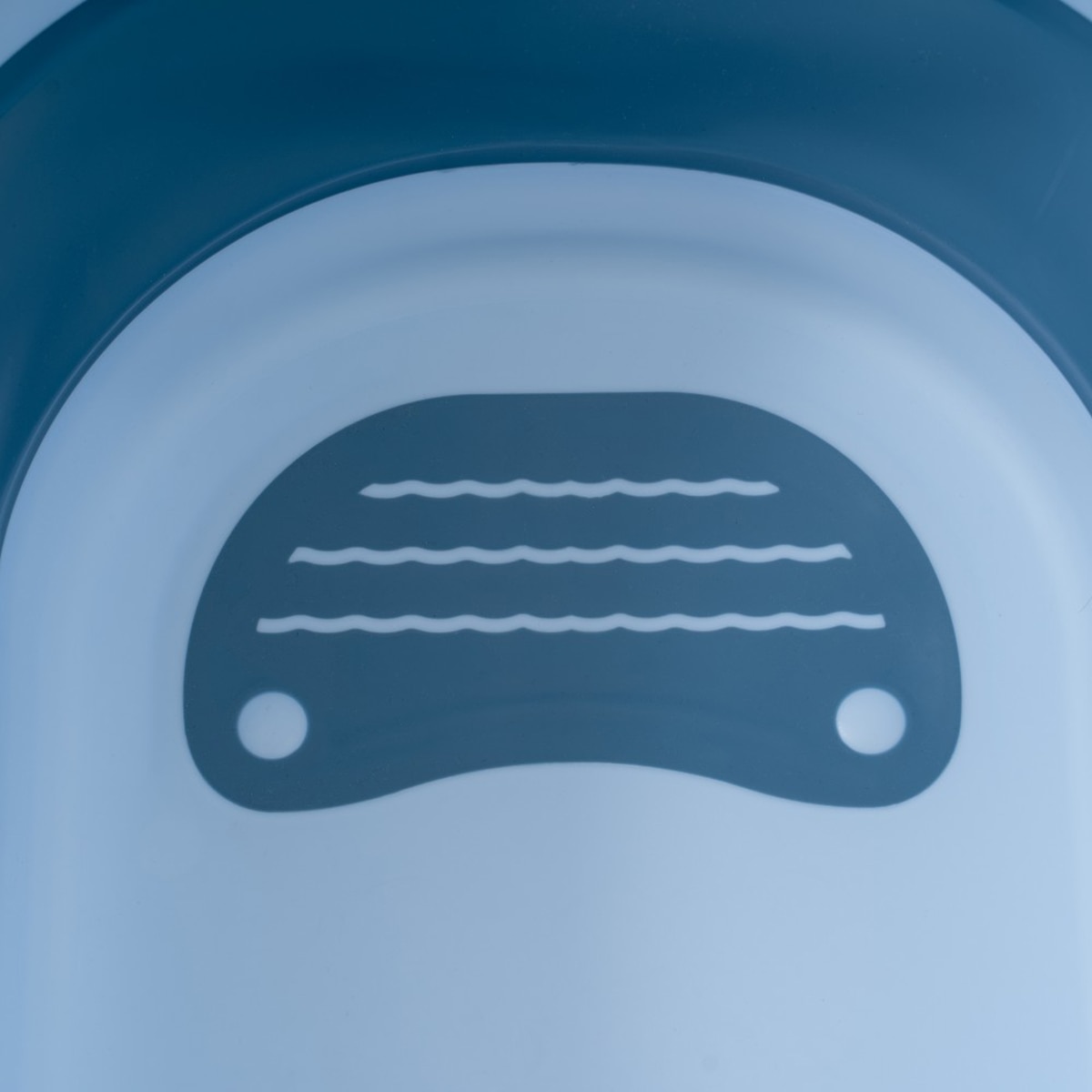 Bañera plegable con taza
para enjuague Azul  Interbaby Azul-6