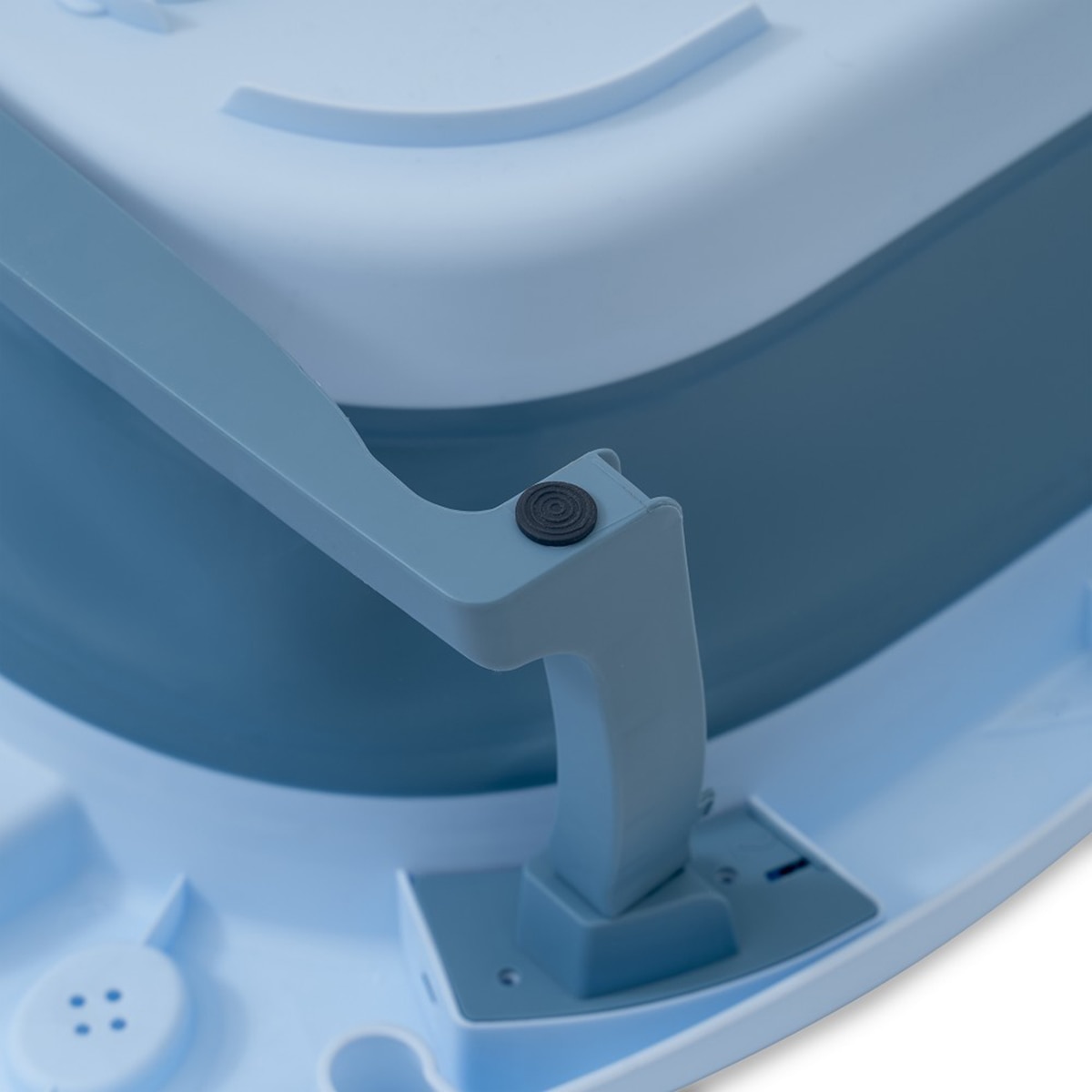 Bañera plegable con taza
para enjuague Azul  Interbaby Azul-8