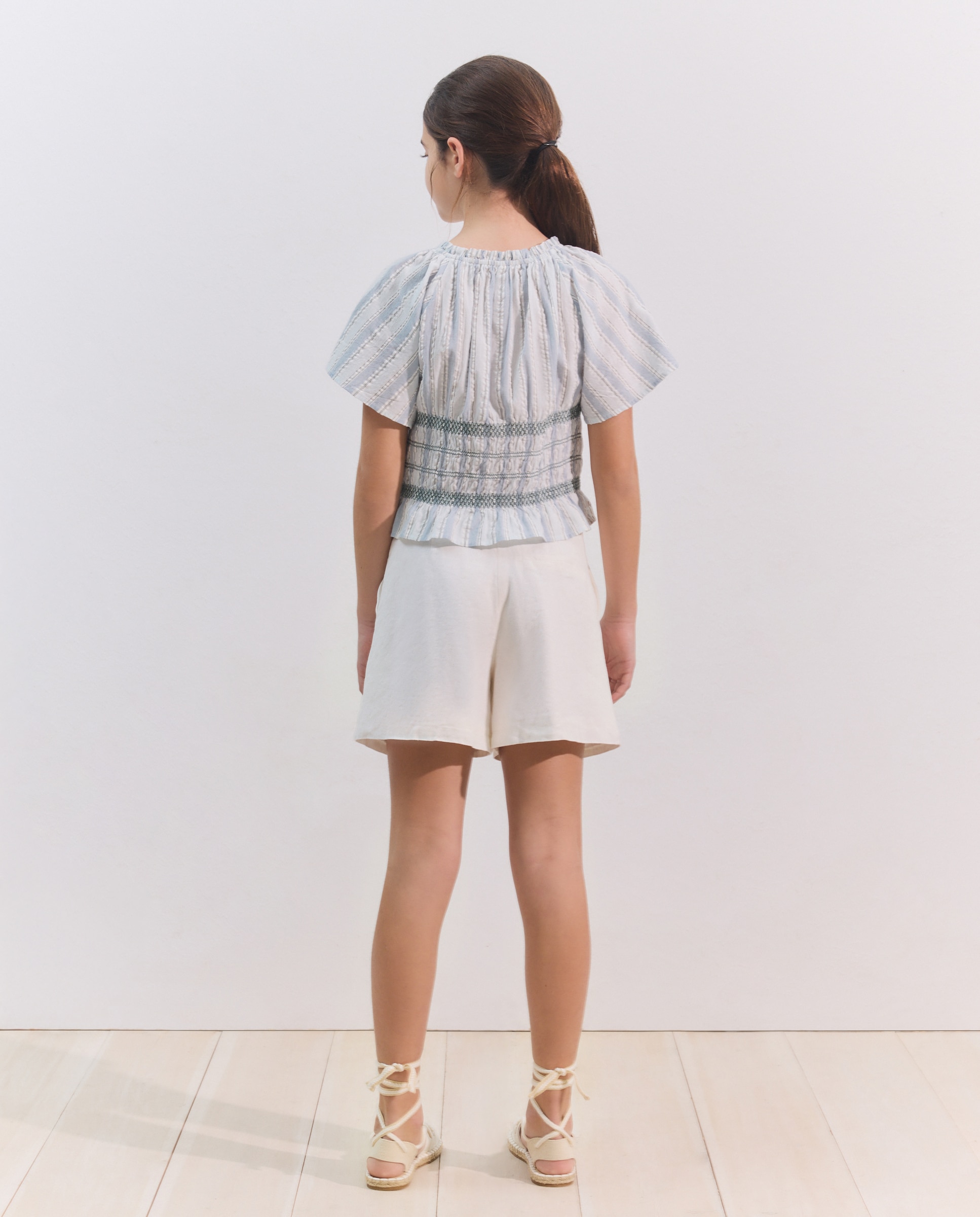 Bermudas de Linho com Cinto de Tachas Stone Washed Coconut El Corte Inglés 120 Cru-3