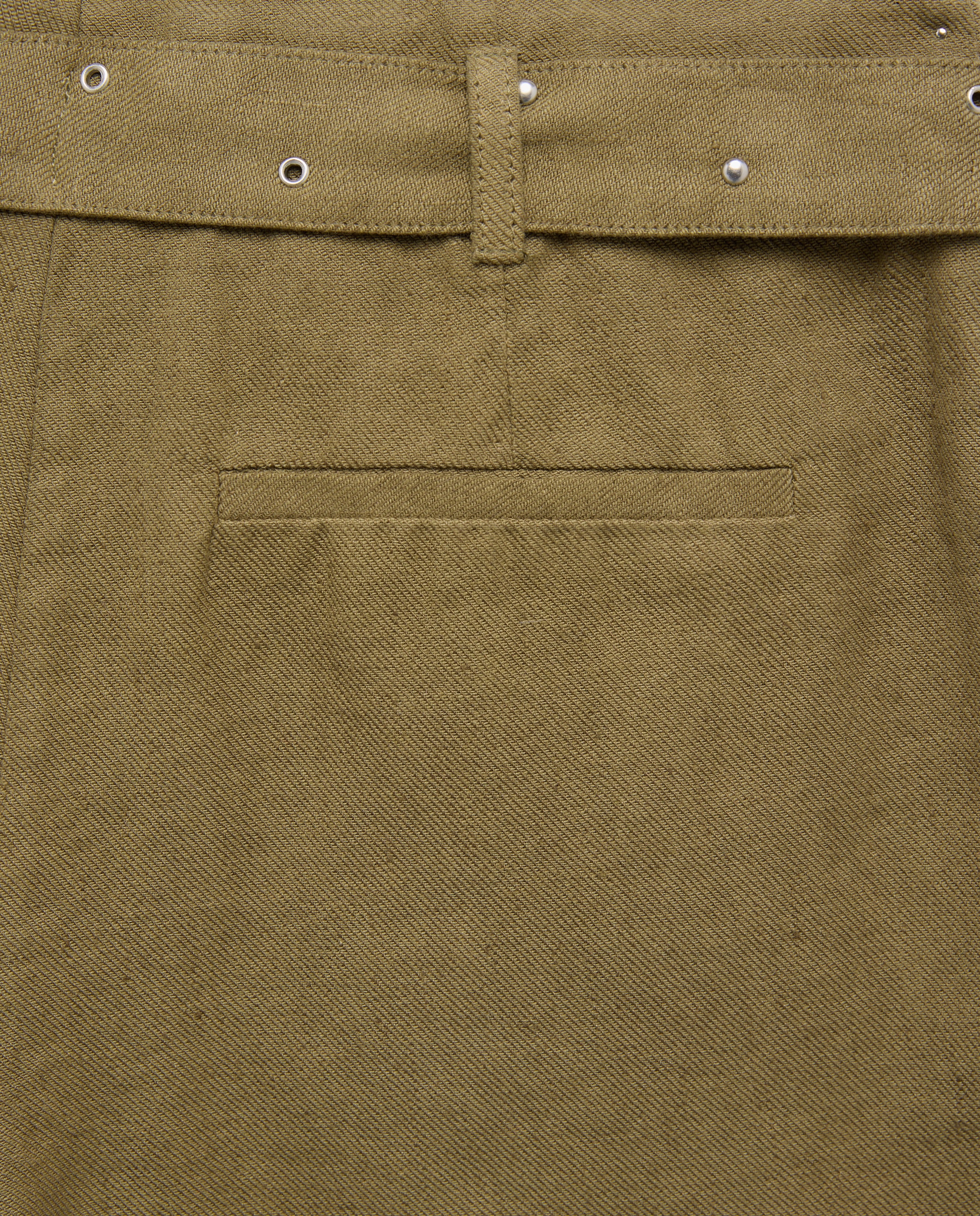Bermudas de Linho com Cinto de Tachas Garment Dyed Coconut El Corte Inglés 520 Caqui-6