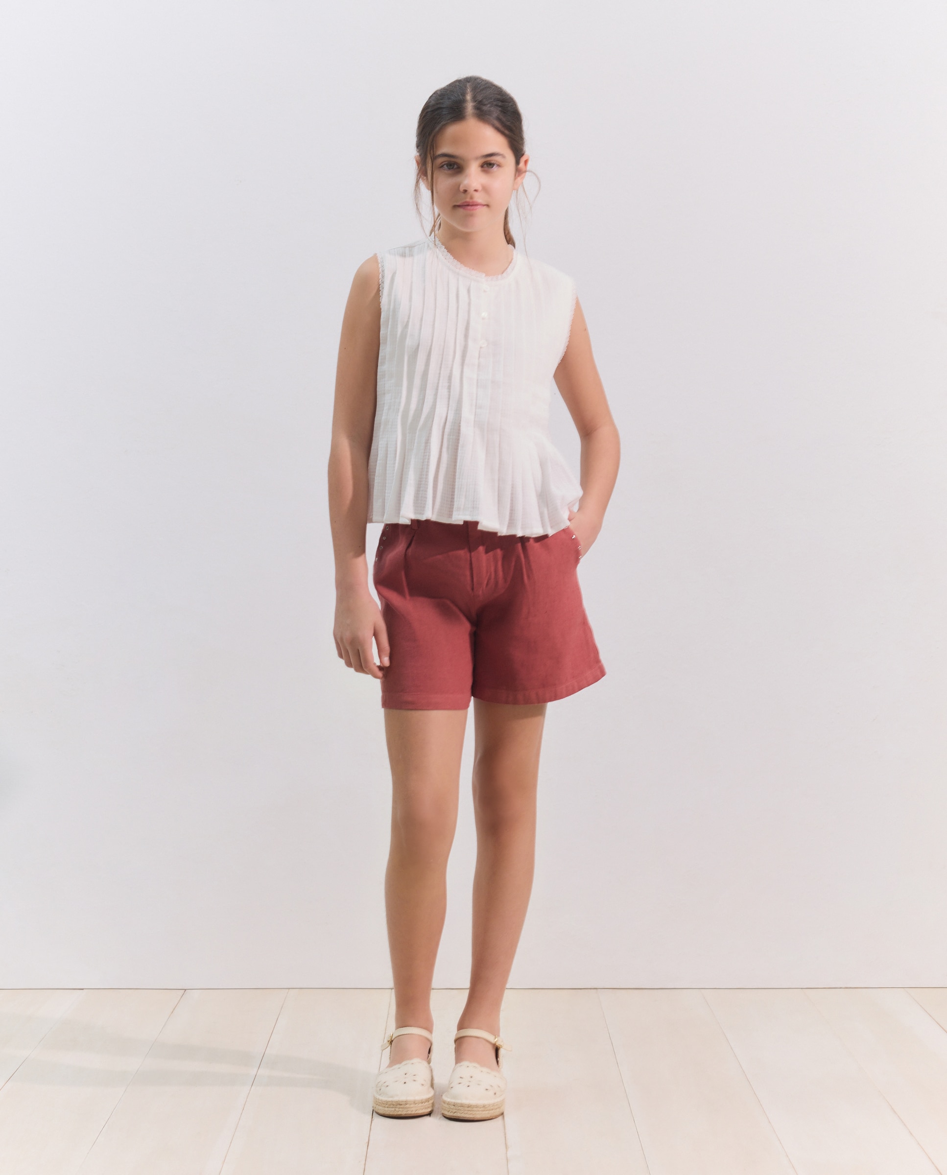 Imagem 0 de Bermudas de Linho com Cinto de Tachas Garment Dyed