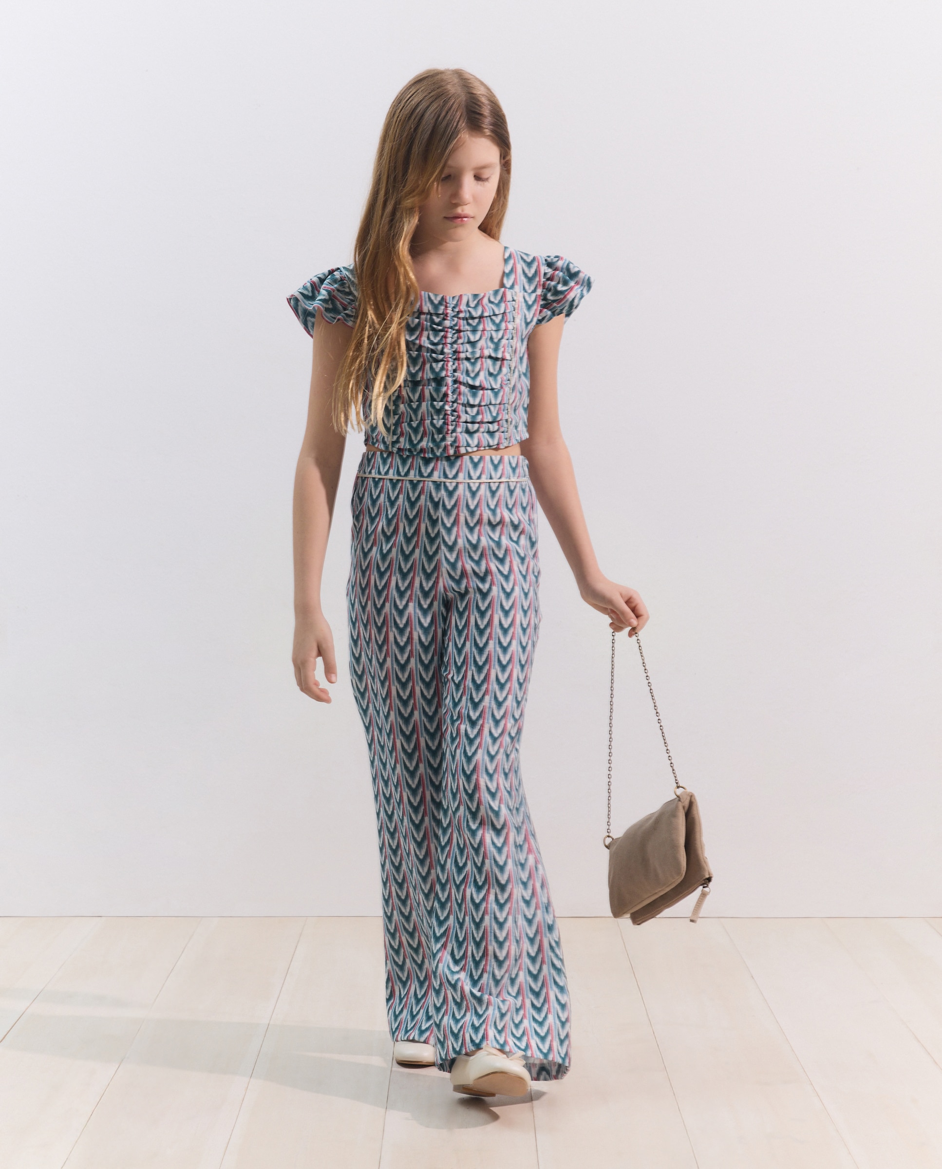 Imagem 0 de Calças Fluídas com All Over Print de Chevron