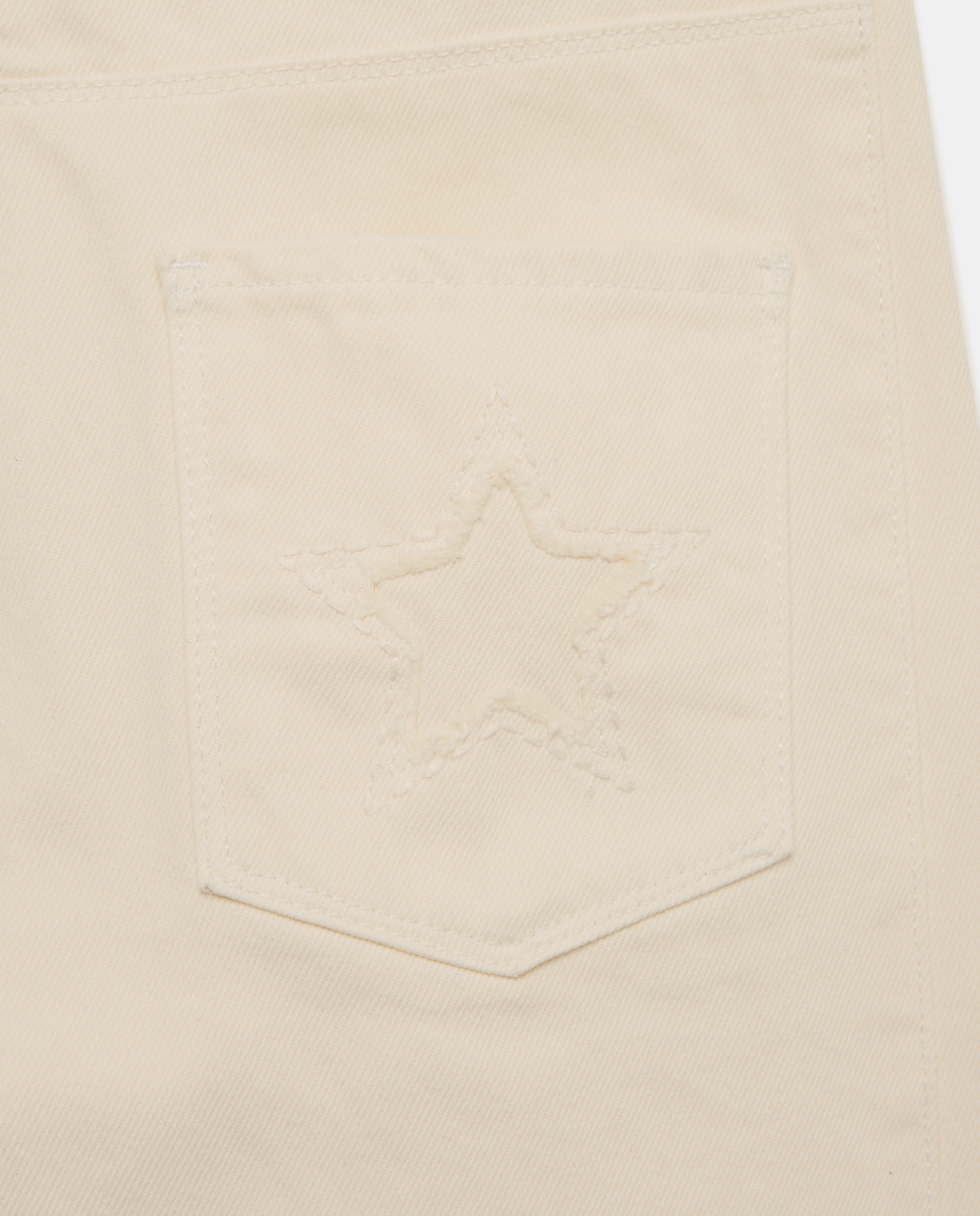 Jeans com Costura à Frente e Patch 120 Cru-5