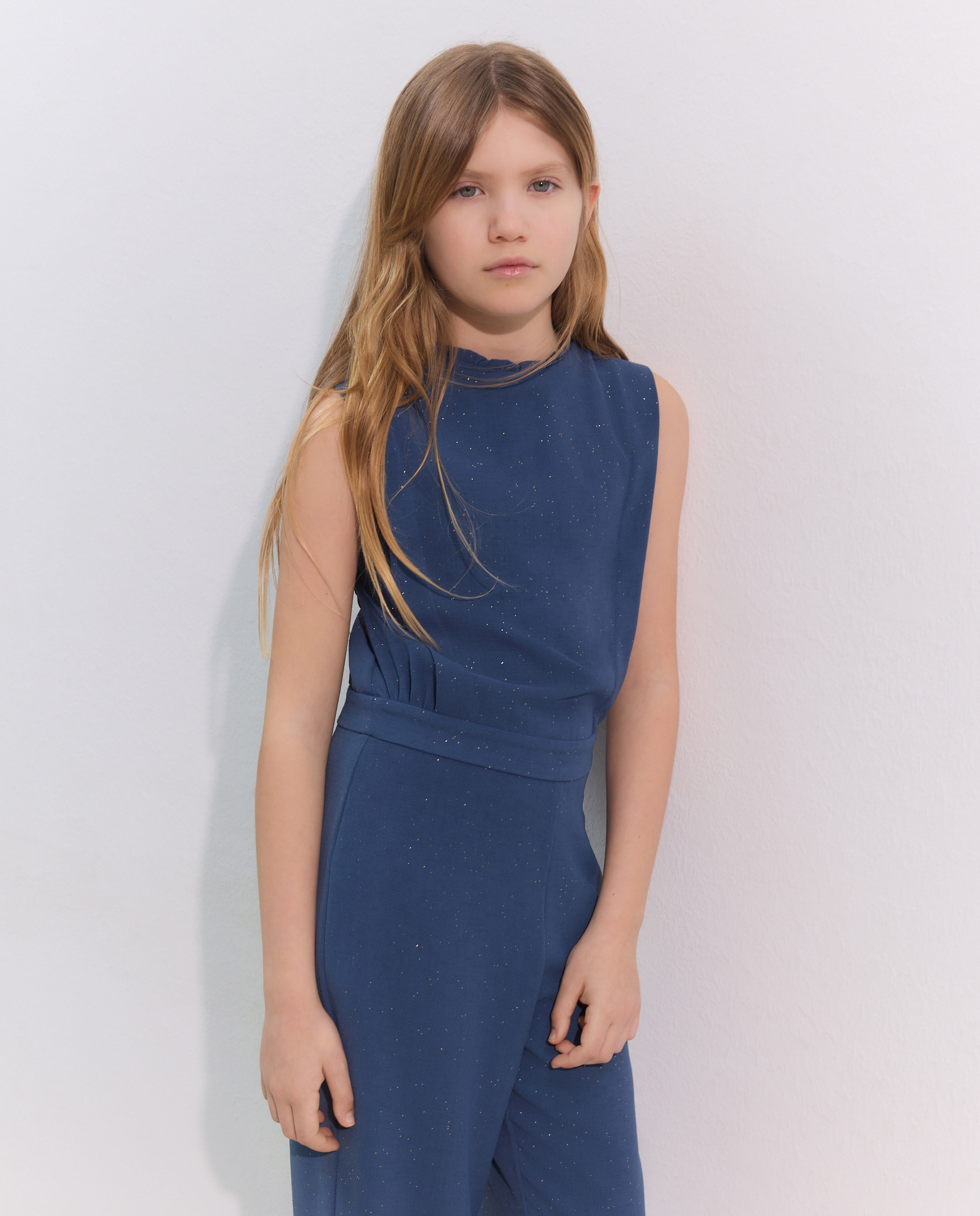 Imagem 0 de Macacão de Cerimónia em Crepe com Brilho e Pregas