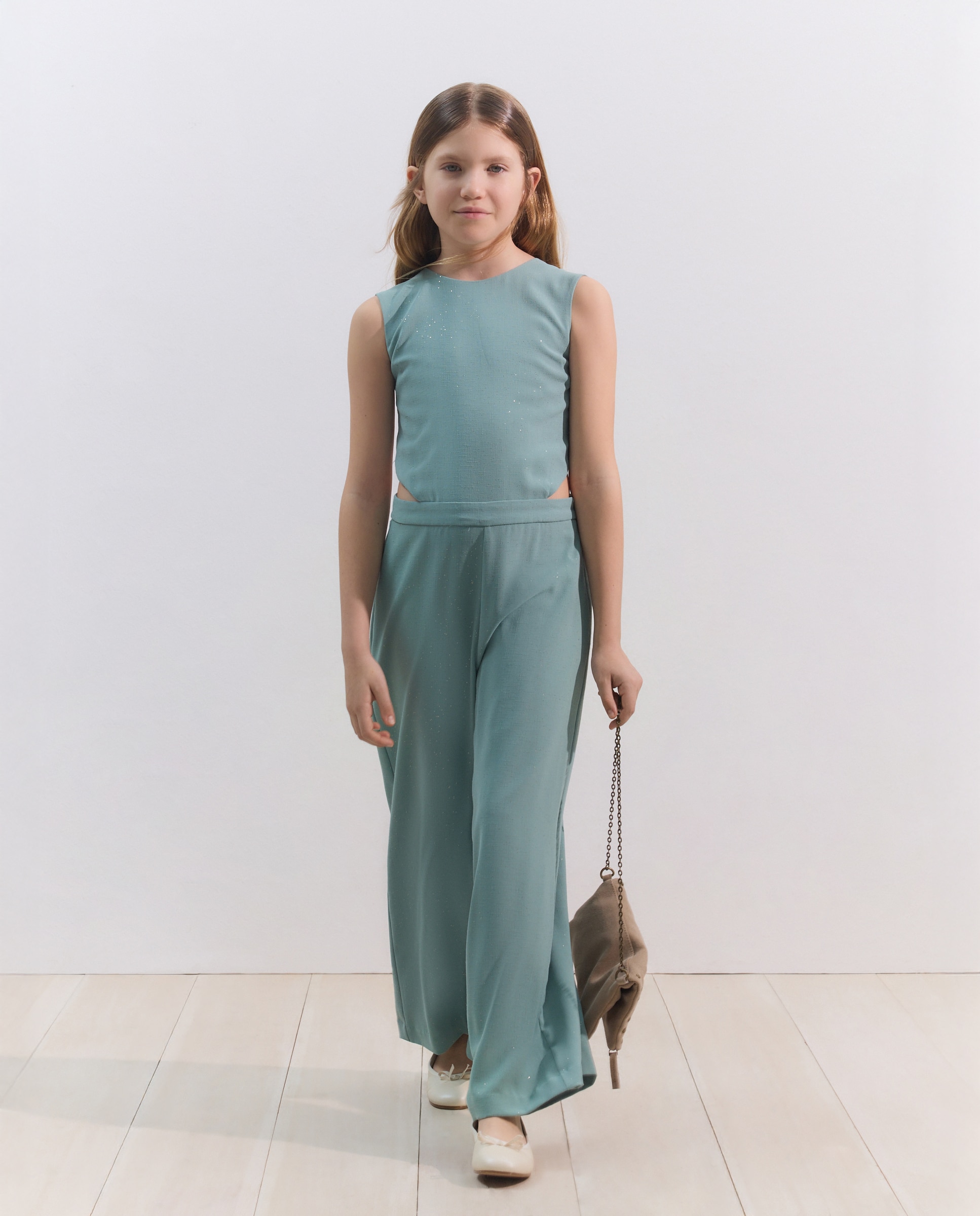 Imagem 0 de Macacão de Cerimónia em Crepe com Brilho e Pregas