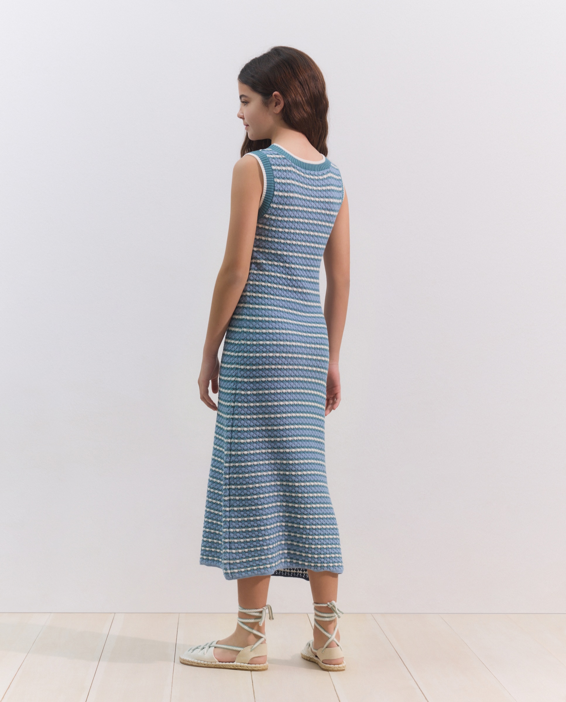 Vestido Comprido de Malha Bicolor sem Mangas Verde-3