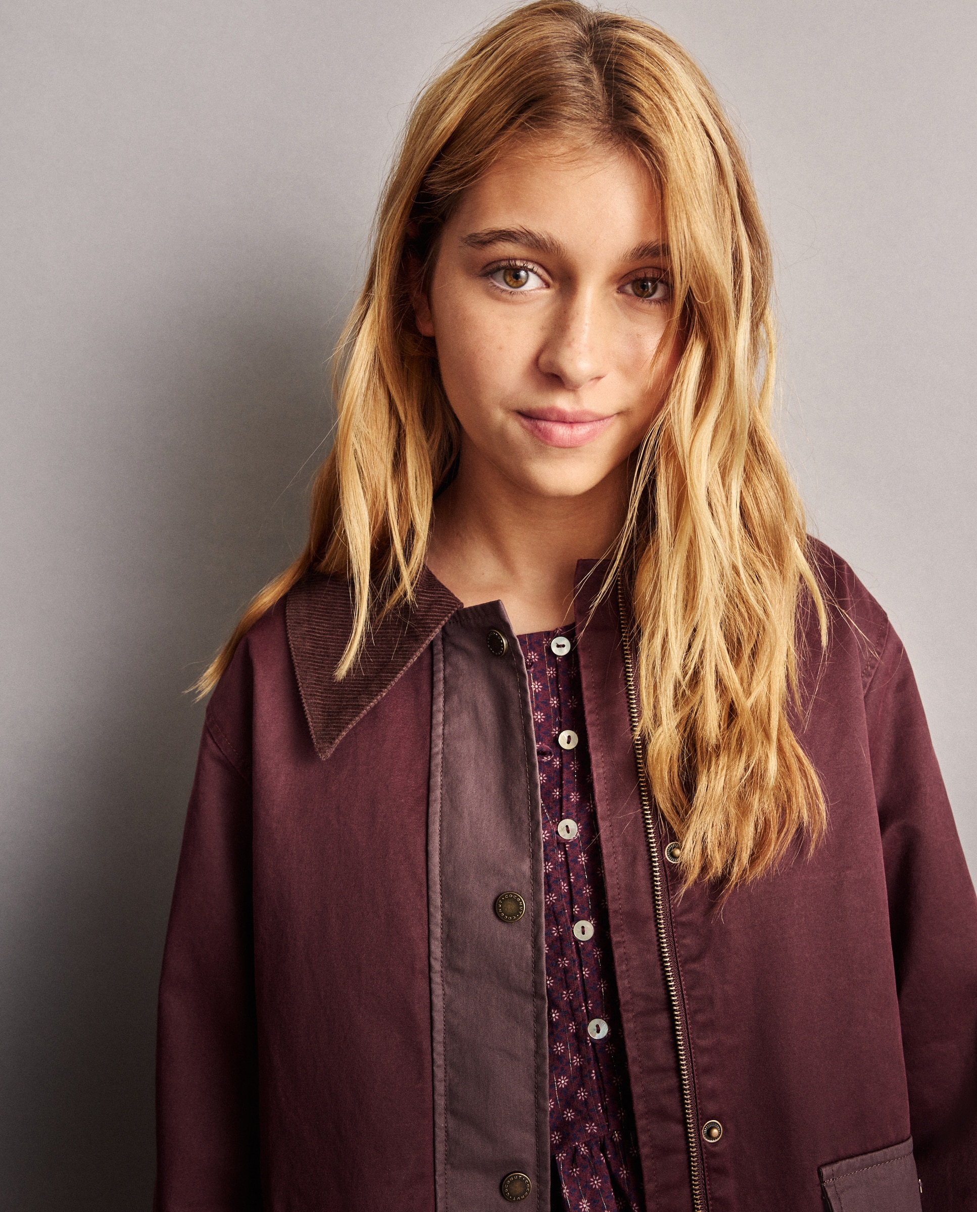 Parka Resinada Curta Lisa Coconut El Corte Inglés 291 Beringela-2