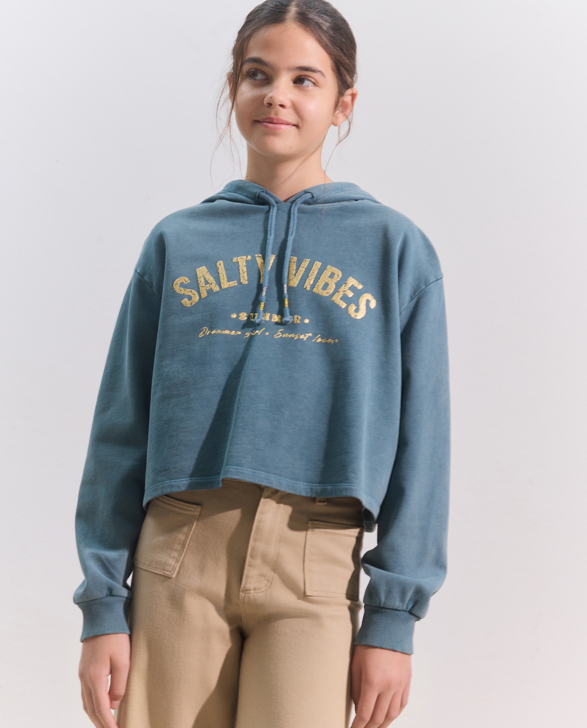 Sweatshirt Cropped com Capuz e Fantasia Esmeralda-2