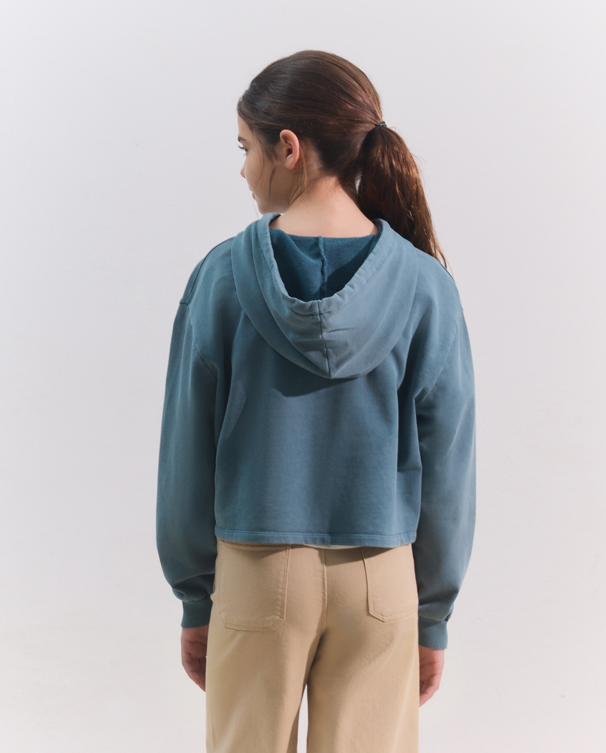 Sweatshirt Cropped com Capuz e Fantasia Esmeralda-3