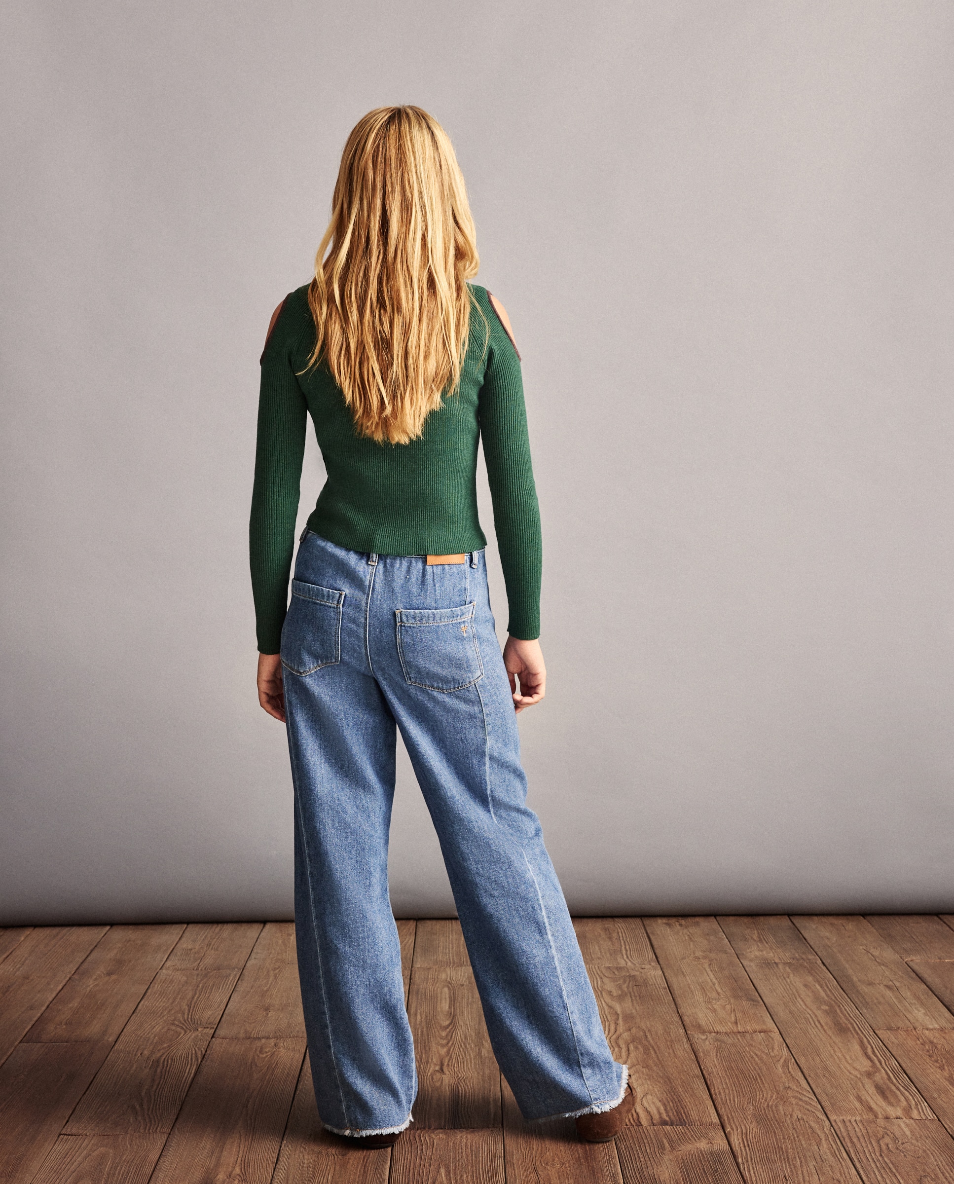 Camisola de Malha Canelada com Cut Out nos Ombros e Botões Coconut El Corte Inglés Verde-4