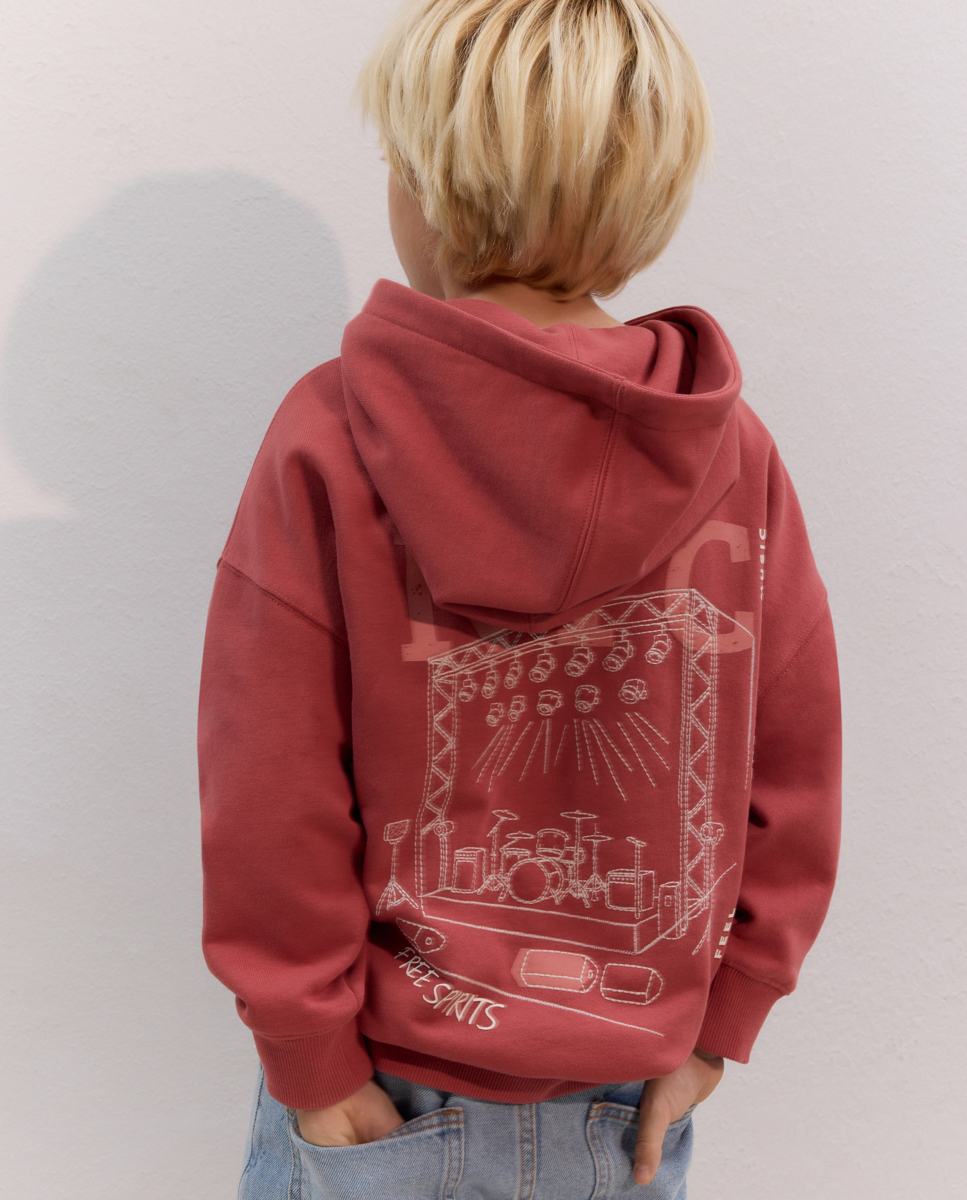 Sweatshirt com Capuz e Bolso Canguru 770 Terracota-3