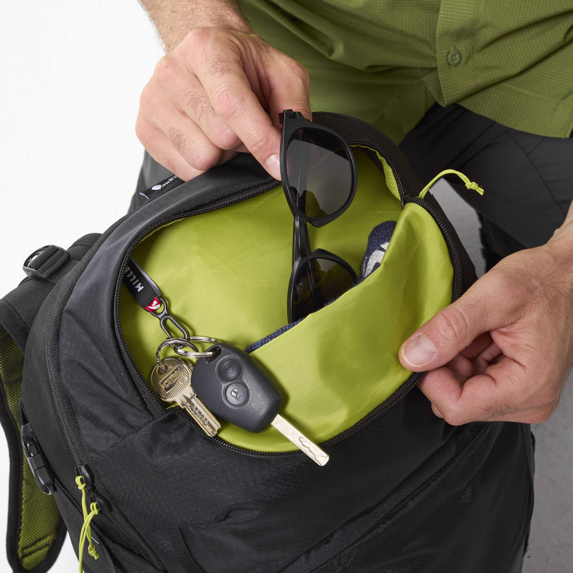 Mochila Yari 30 Airflow Preto-3