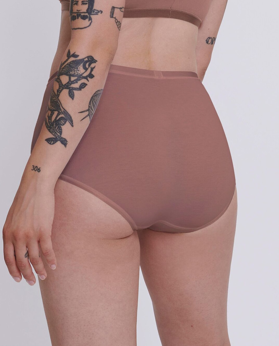 Cueca Romance Maxi Castanho-2