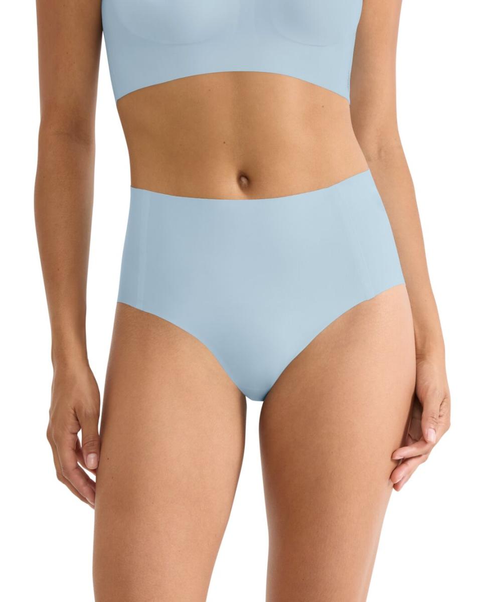 Imagem 0 de Cueca com Cintura Subida
