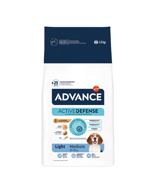 Pienso para perros adultos Advance Medium Light pollo y arroz 3