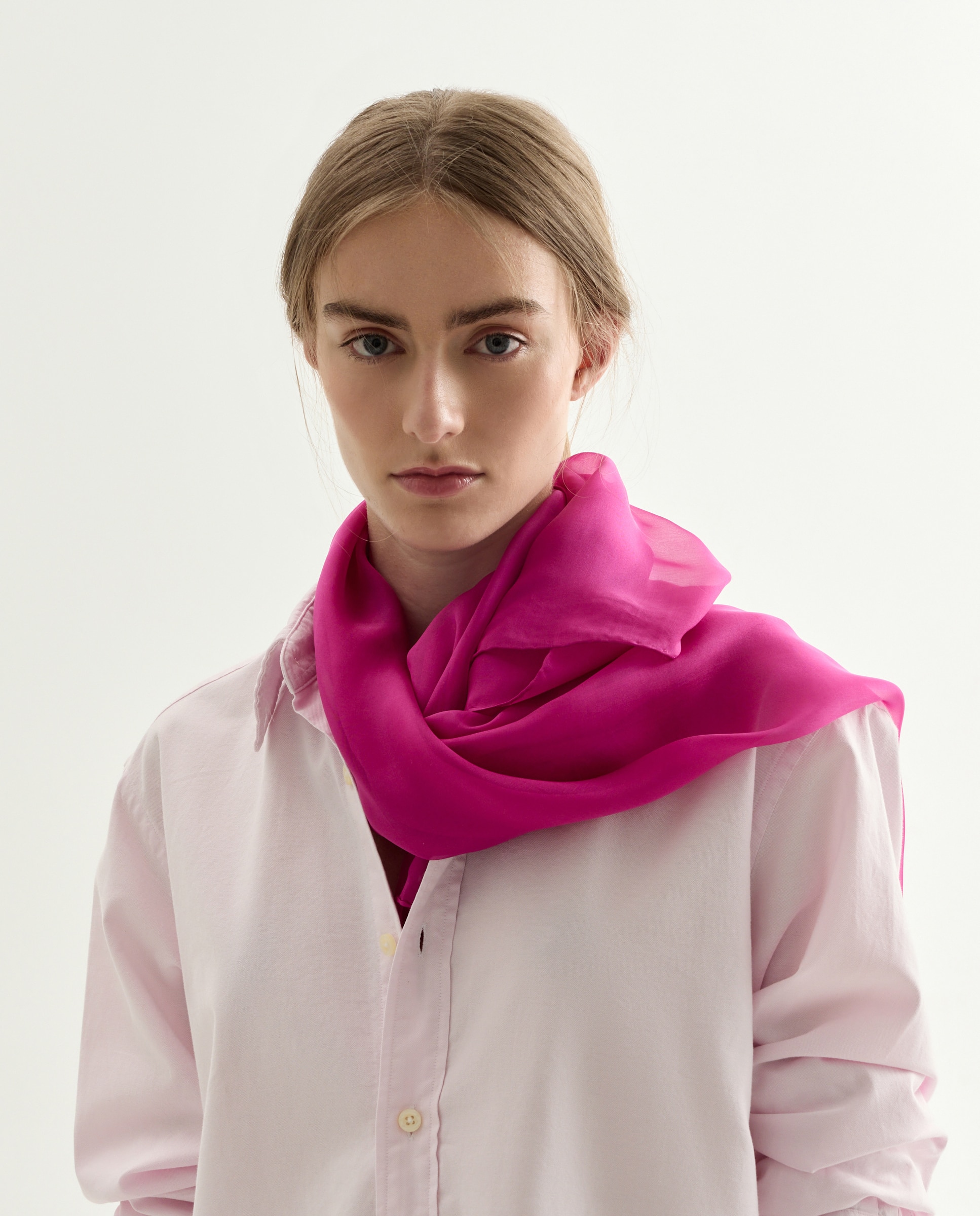 Écharpe de Festa Lisa em Chiffon e Seda 240 Fúcsia-4