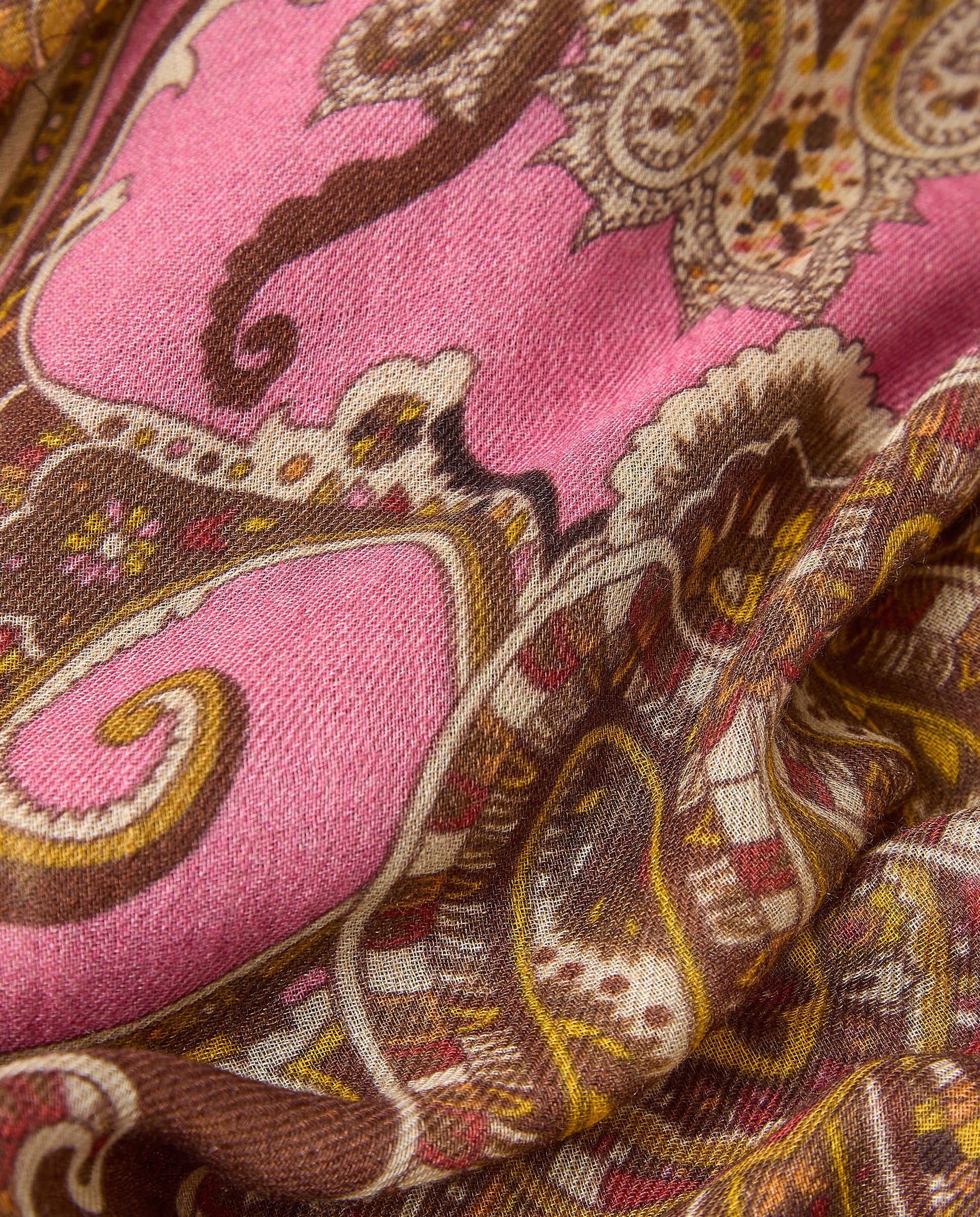 Écharpe com Estampado Paisley Castanho-3