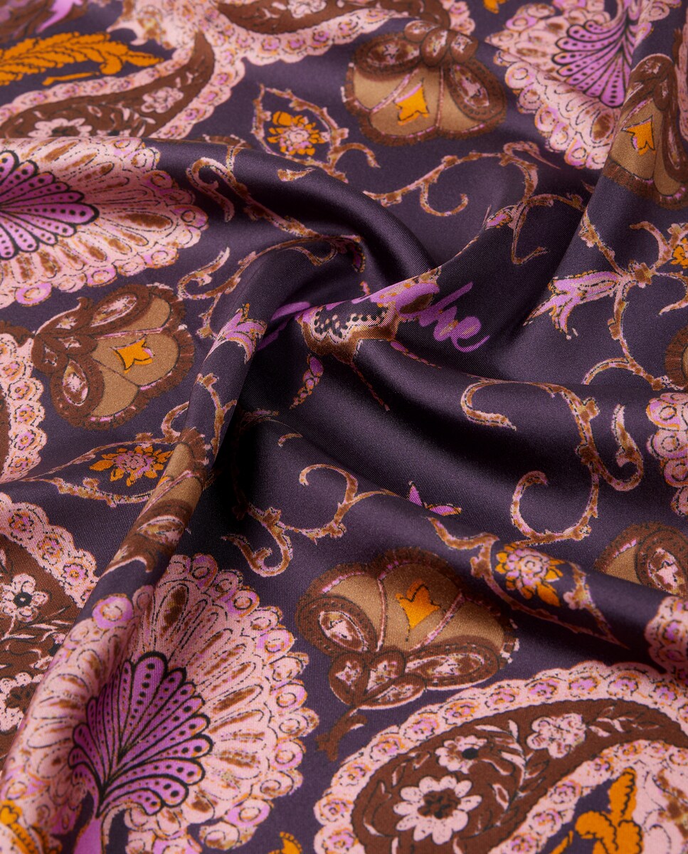 Lenço de Sarja e Seda com Estampado Paisley Roxo-3