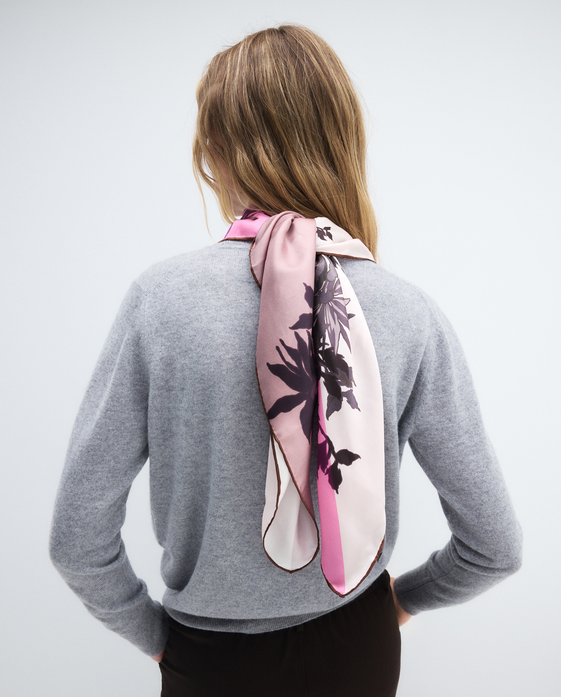 Lenço de Sarja com Estampado Quadricolor 200 Rosa-5