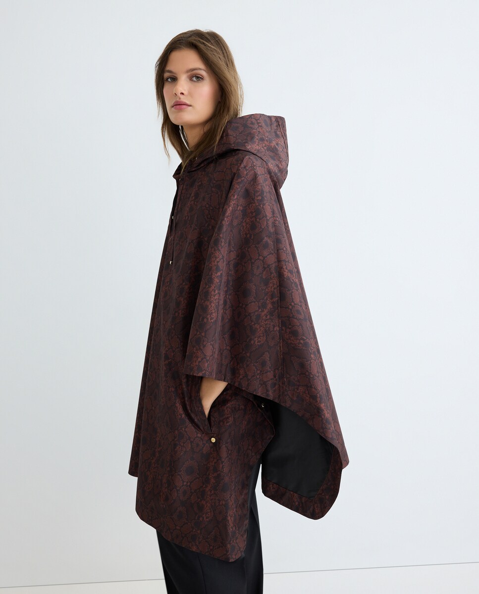 Impermeável com Animal Print de Serpente Castanho-4