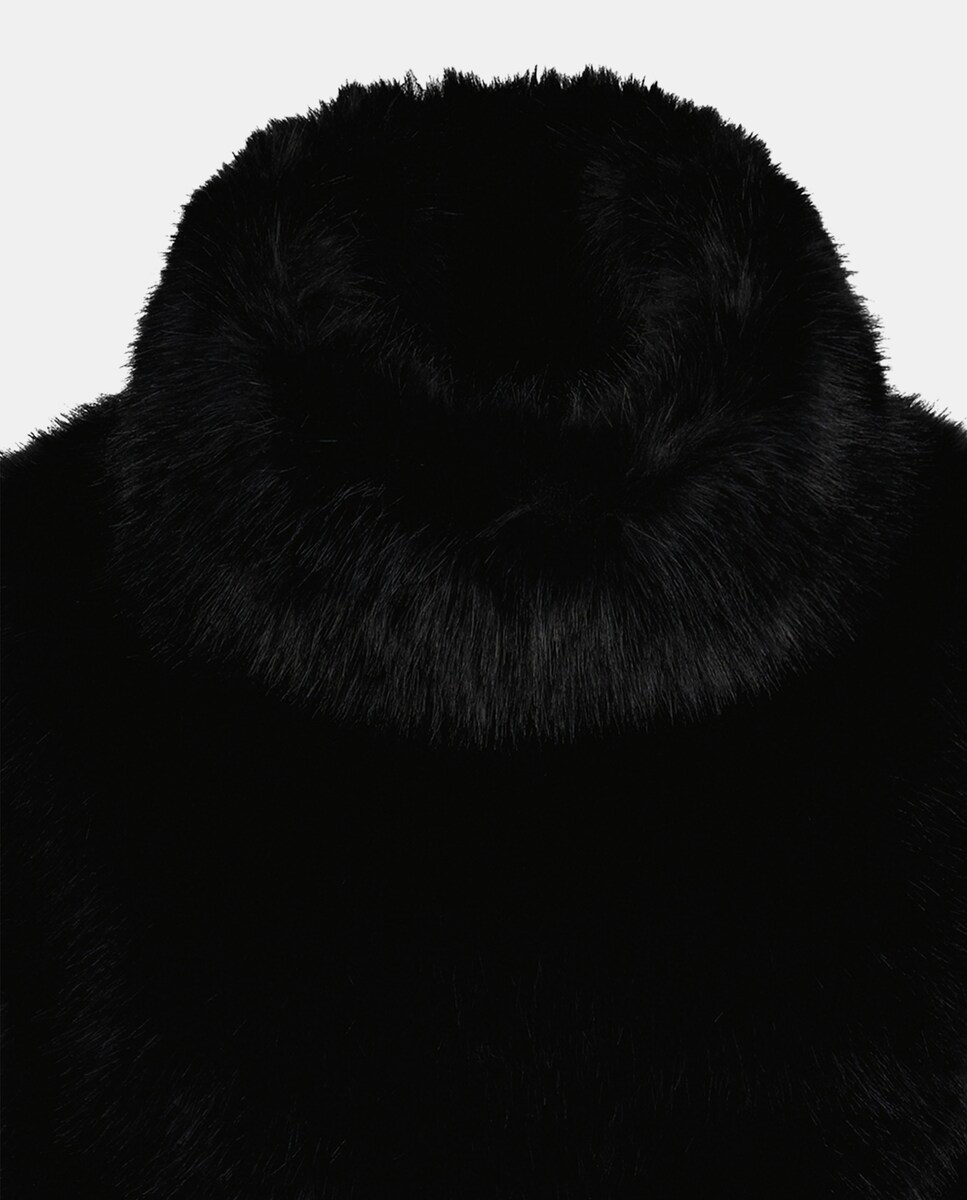 Colete com Efeito de Pelo e Detalhes em Contraste Preto-3