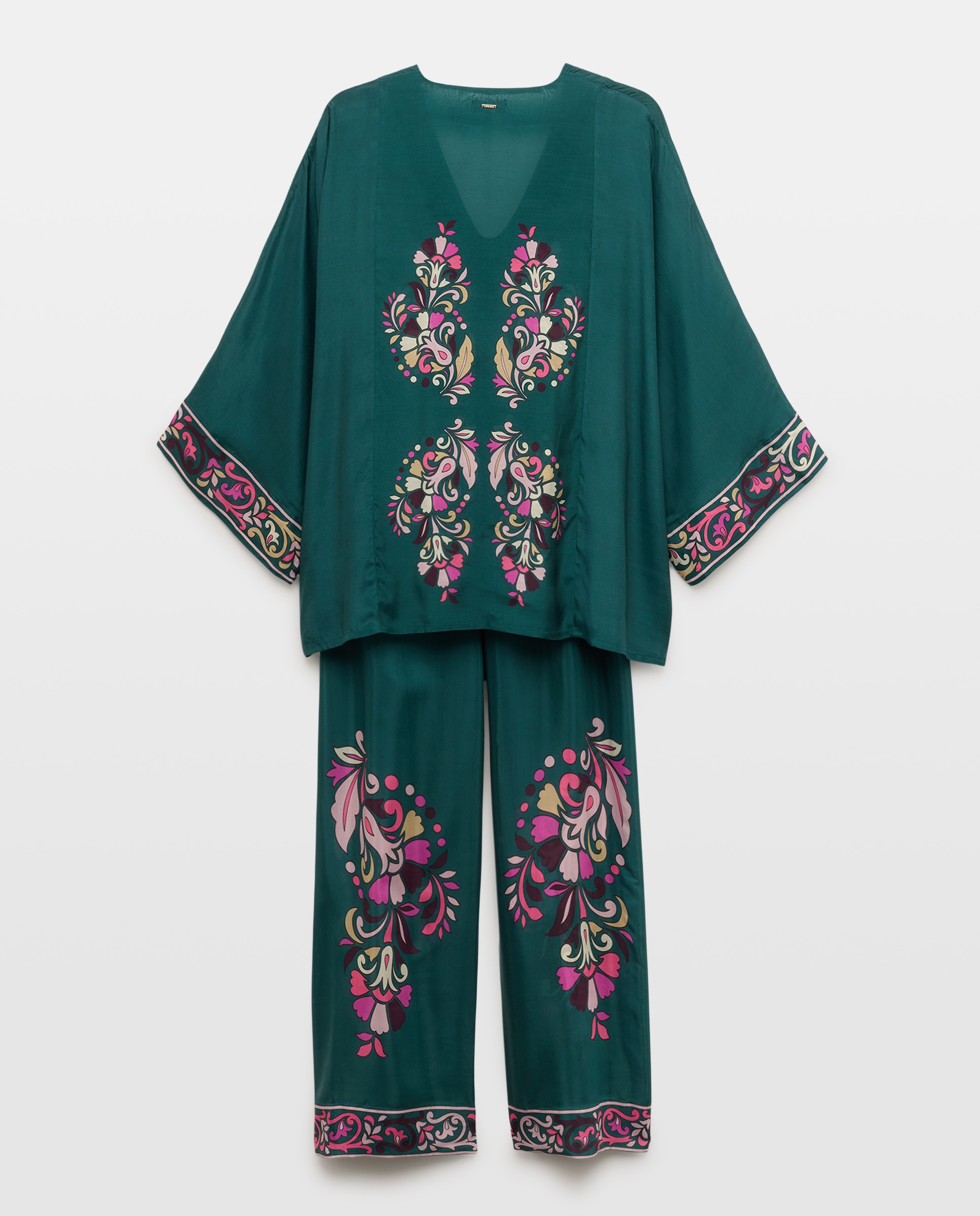Conjunto com Estampado Posicional Retro 120 Cru-2