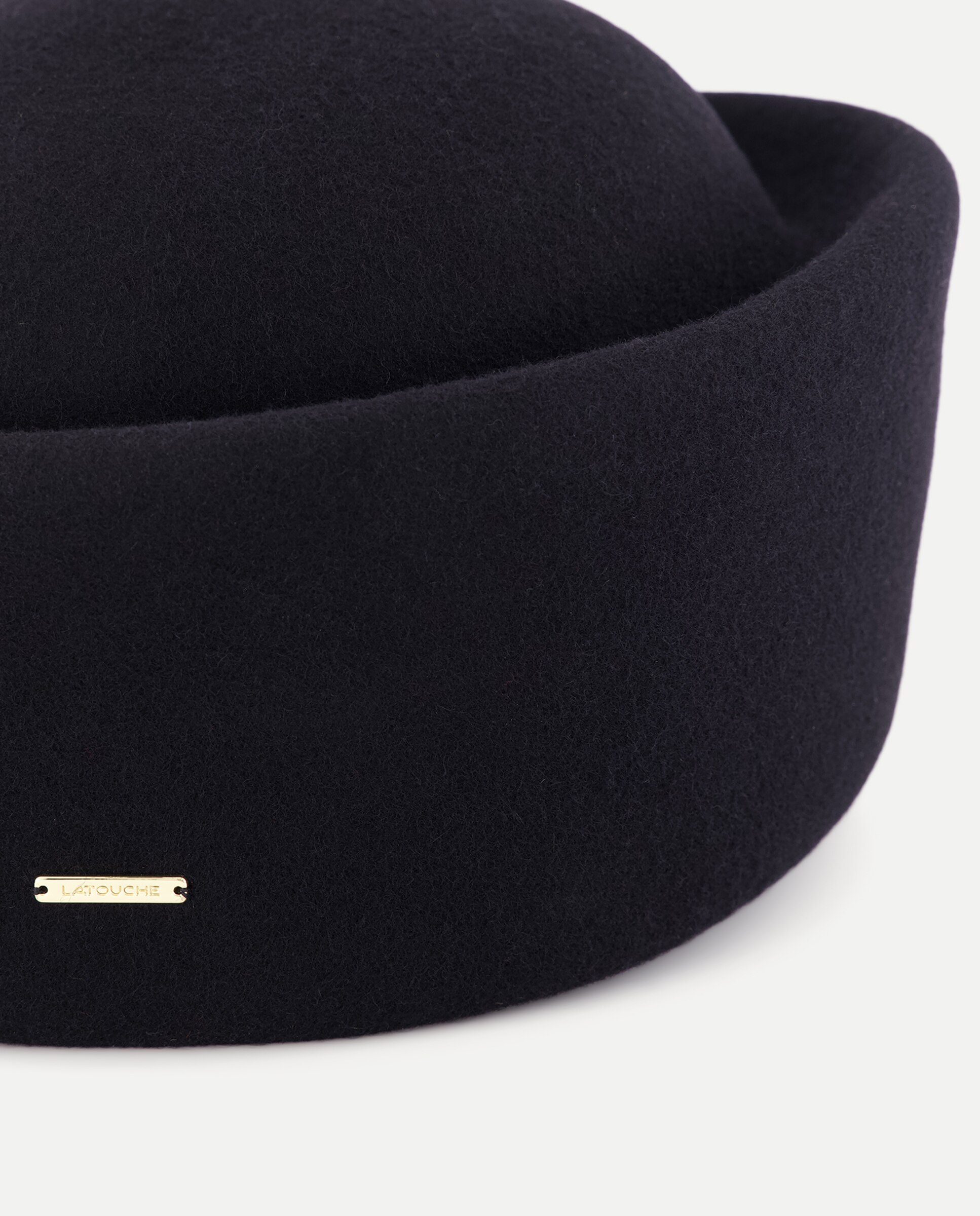 Casquete de Feltro Preto-2
