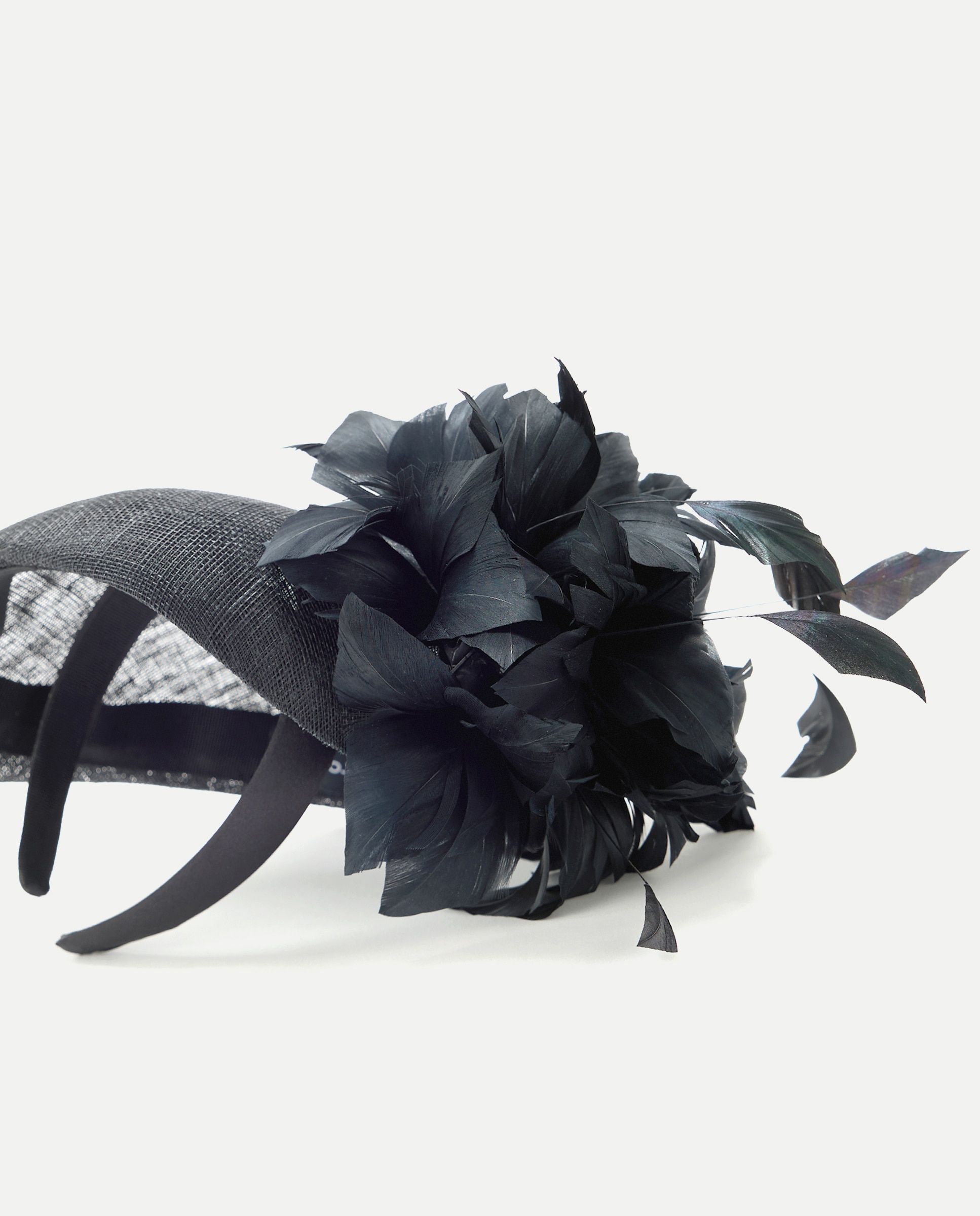 Toucado de Rede com Plumas e Flor Preto-2