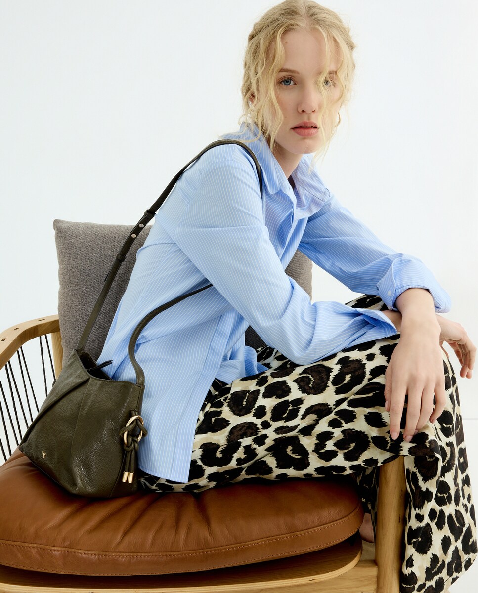 Mala em Pele com Aros Laterais 530 Verde Escuro-4