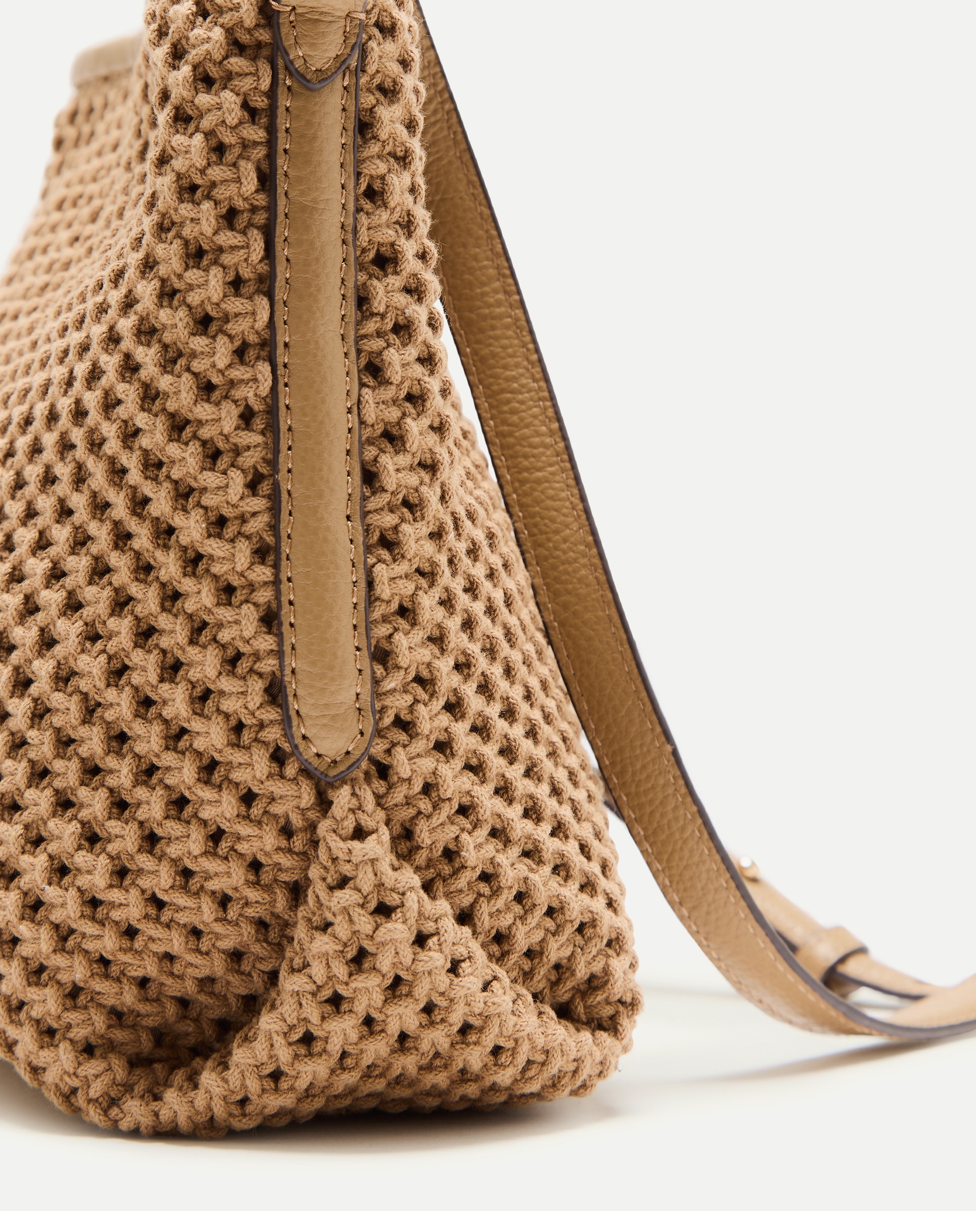 Mala a Tiracolo de Crochet em Pele Verde-4