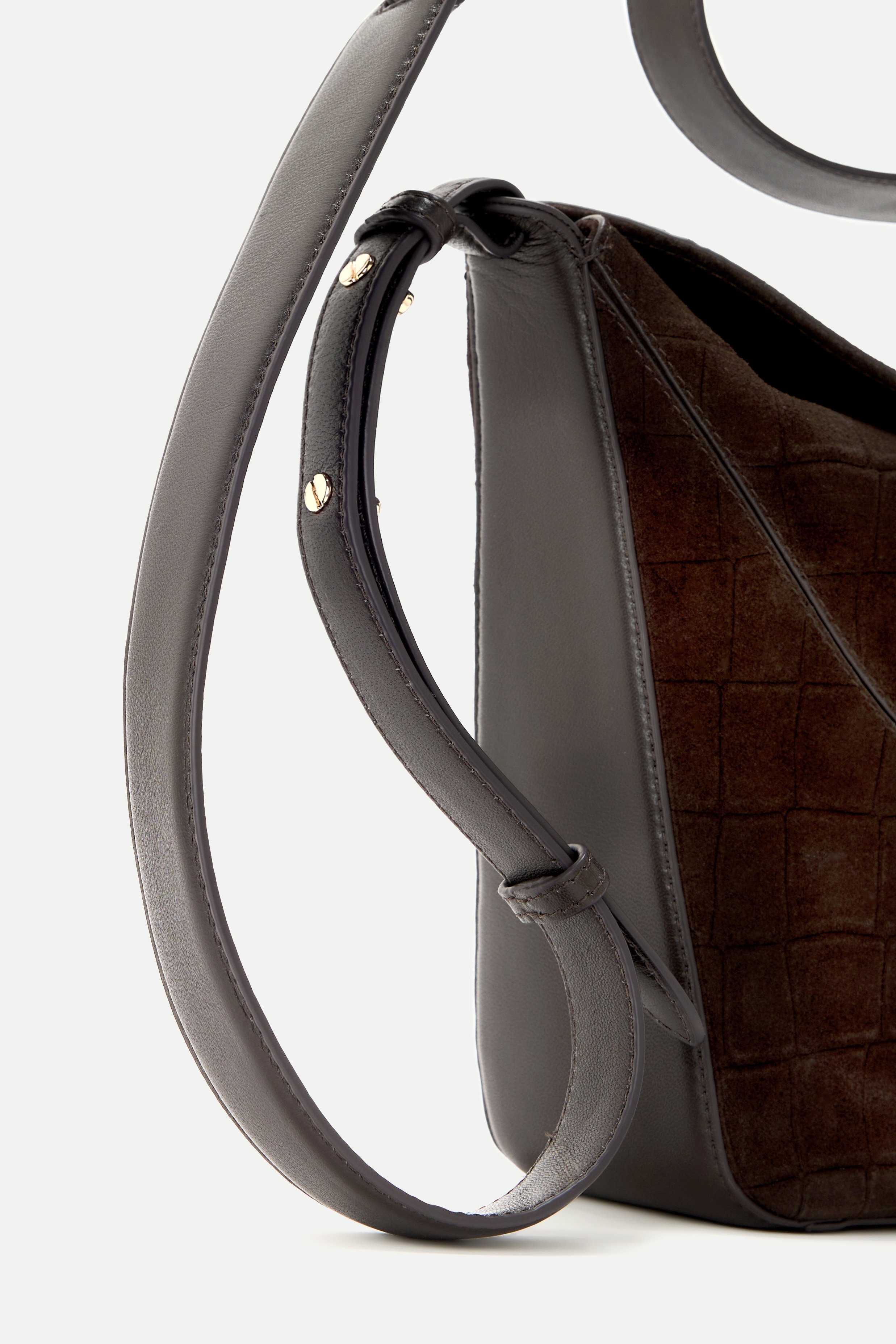 Bolso doble uso de bandolera y hombro de piel serraje con efecto cocodrilo - Latouche - Chocolate Chocolate-5
