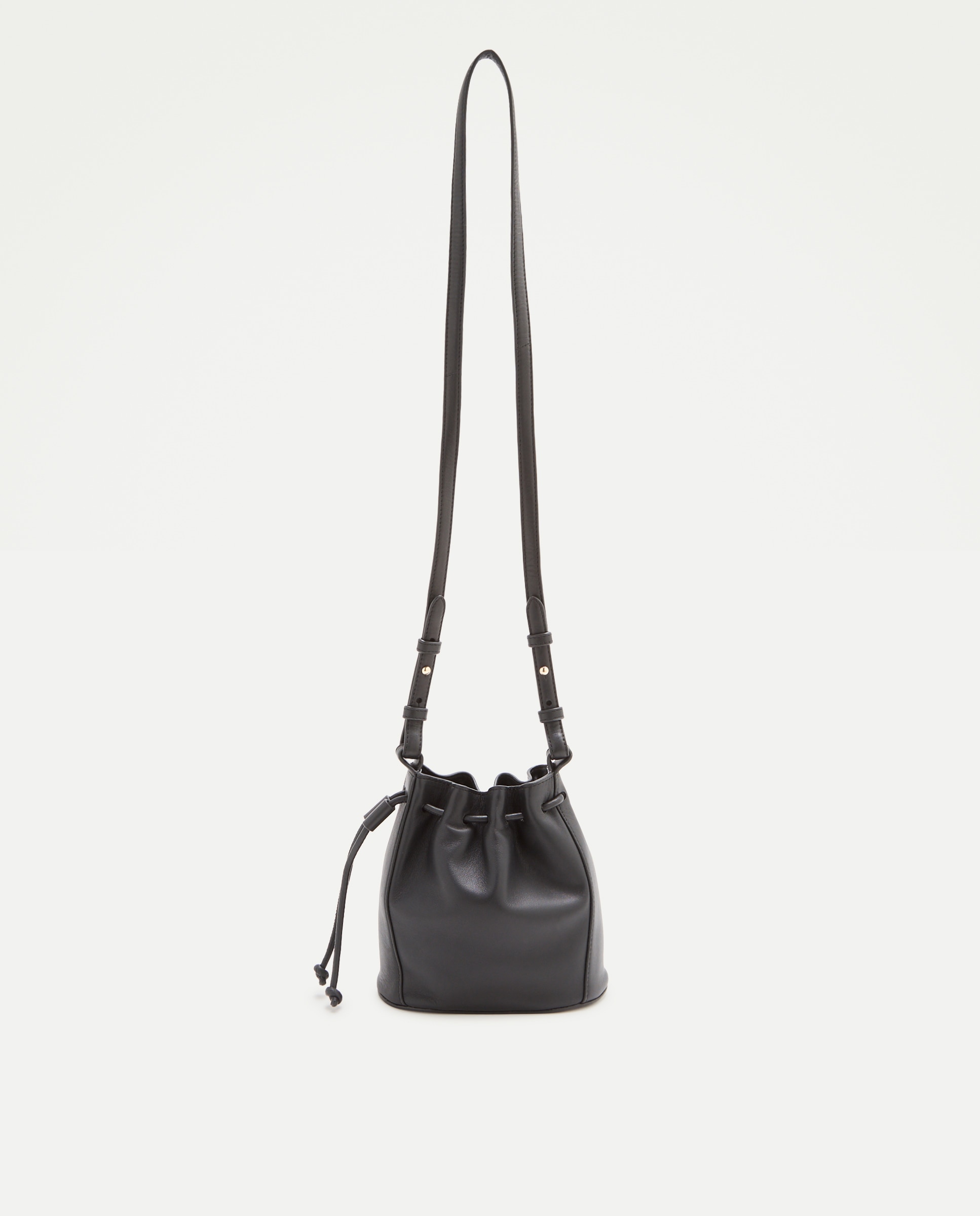 Imagen 0 de Bolso bandolera en piel de napa con cierre fruncido Chocolate