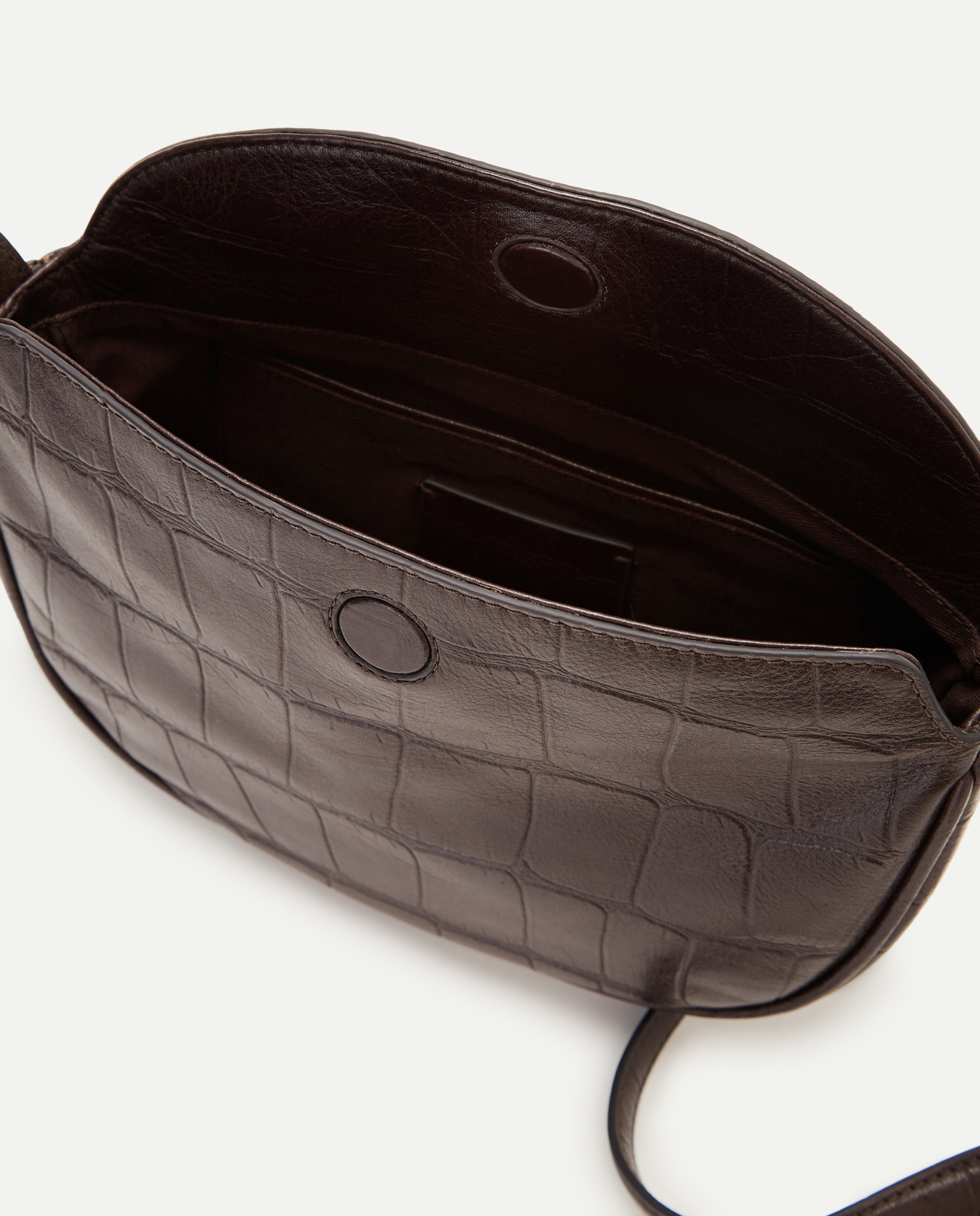 Mala Crossbody em Napa com Animal Print de Crocodilo e Fecho Metálico com Efeito Castanho-3