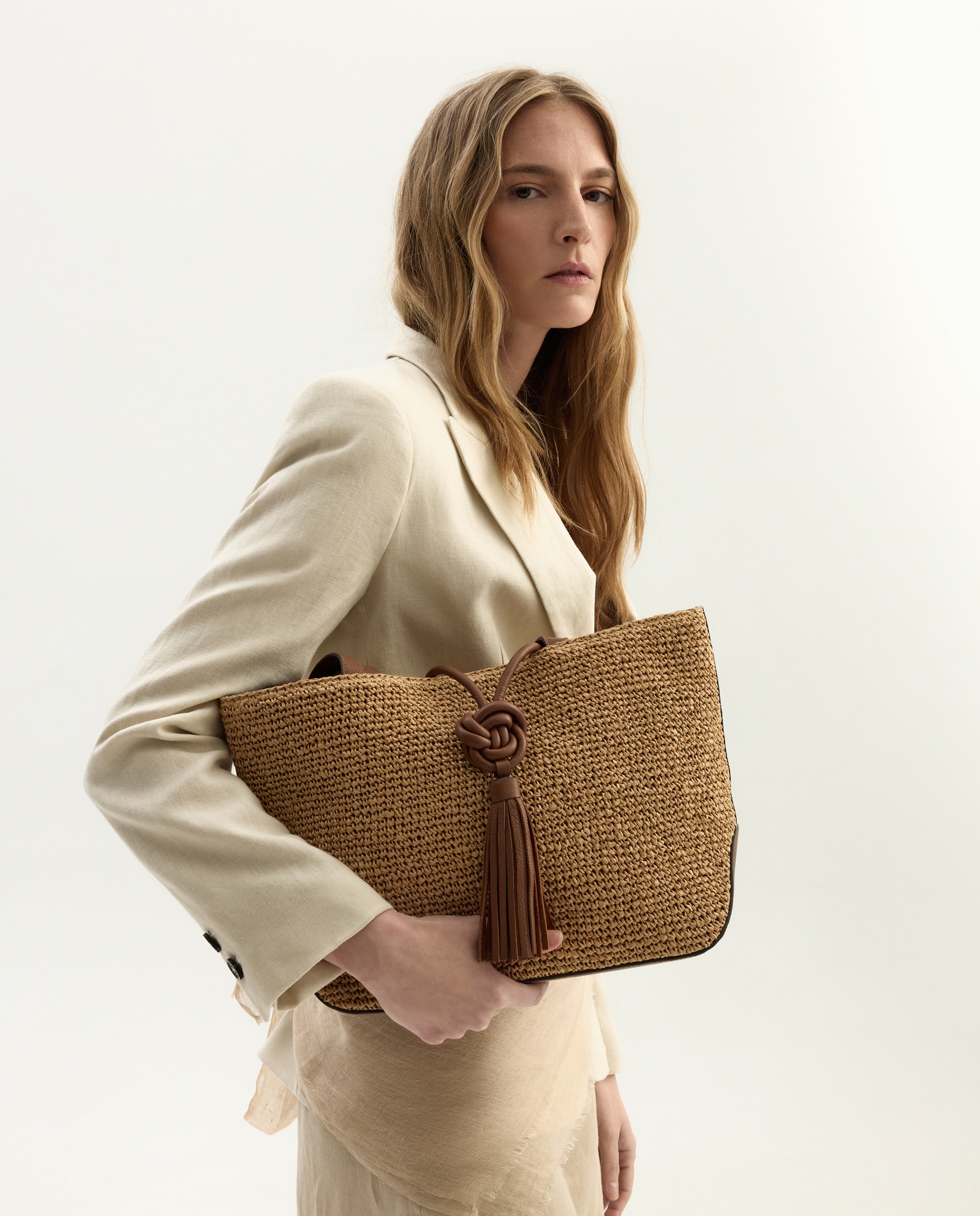Mala Shopper de Ráfia e Pele com Borla Bege-5