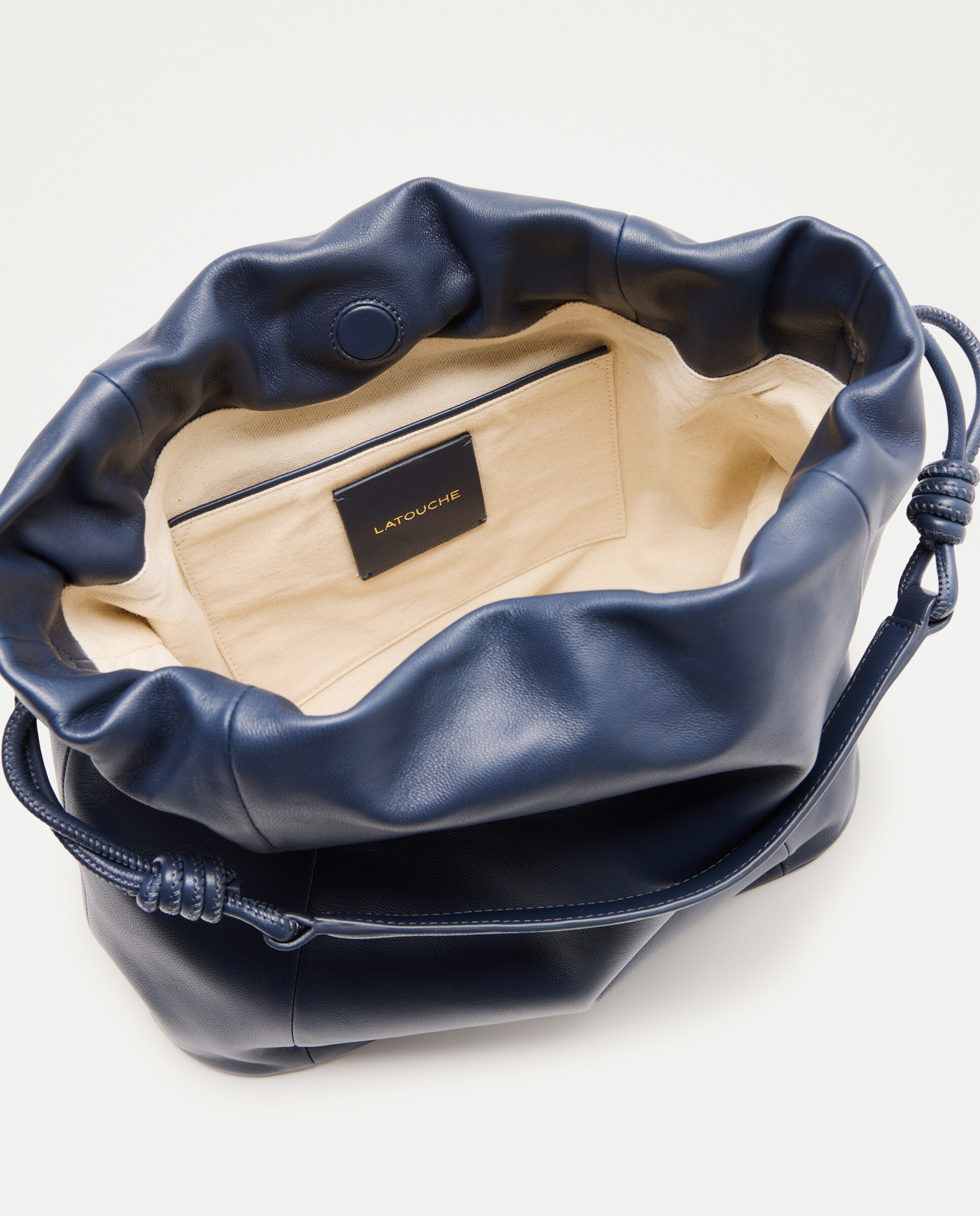 Mala Hobo Tipo Saco Franzida em Pele Azul-marinho-3