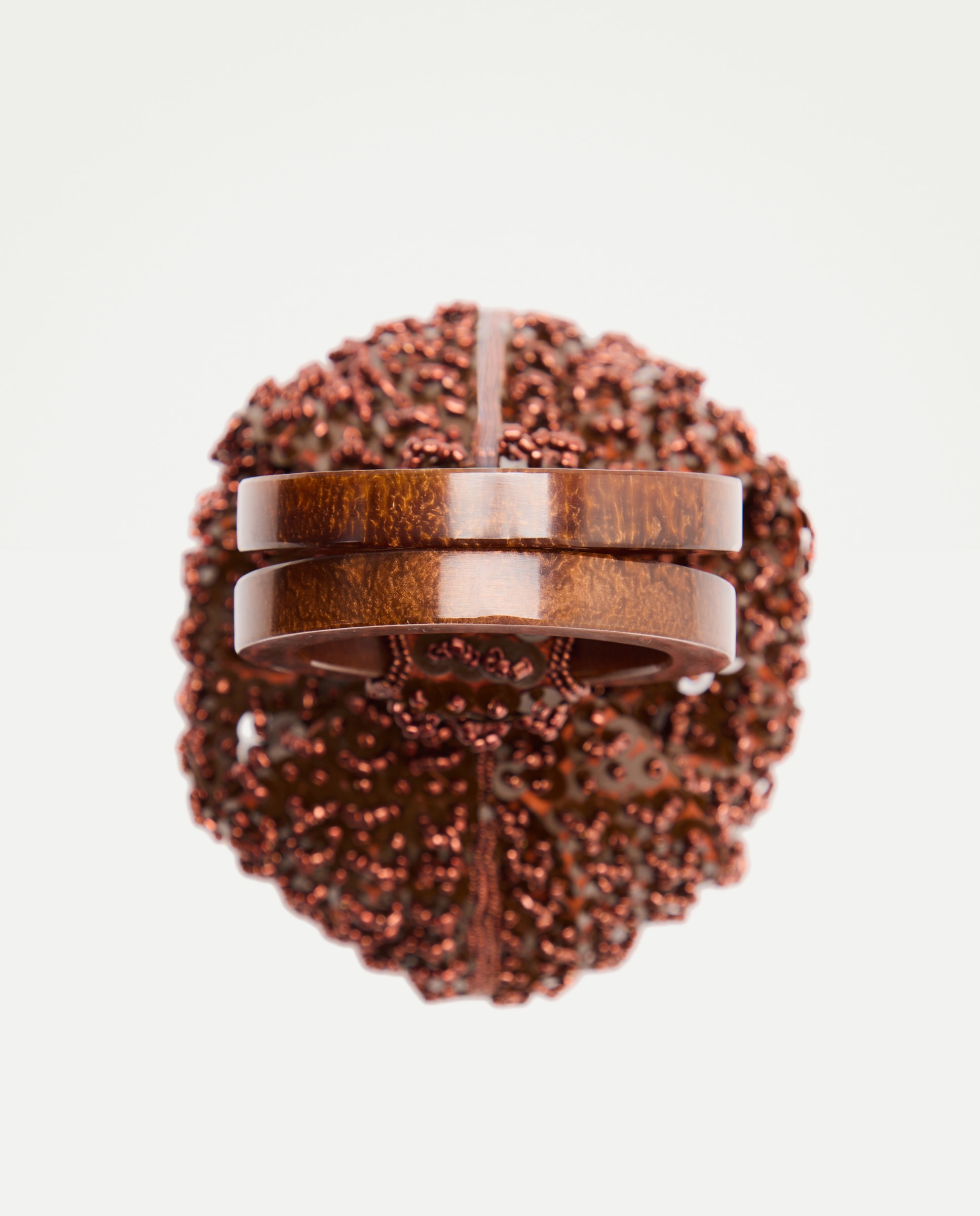 Mala Tipo Saco com Pulseira e Brilhos Castanho-4