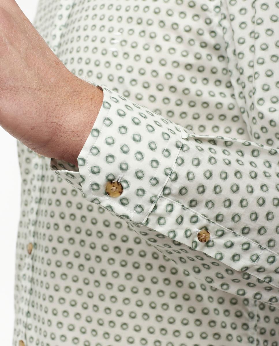 Camisa com Estampado Geométrico Verde-4