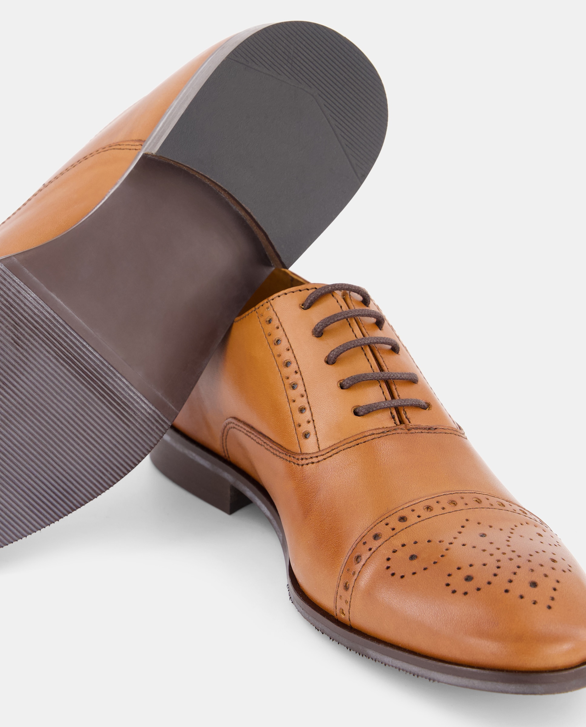 Sapatos com Brogue e em Pele Castanho-escuro-5