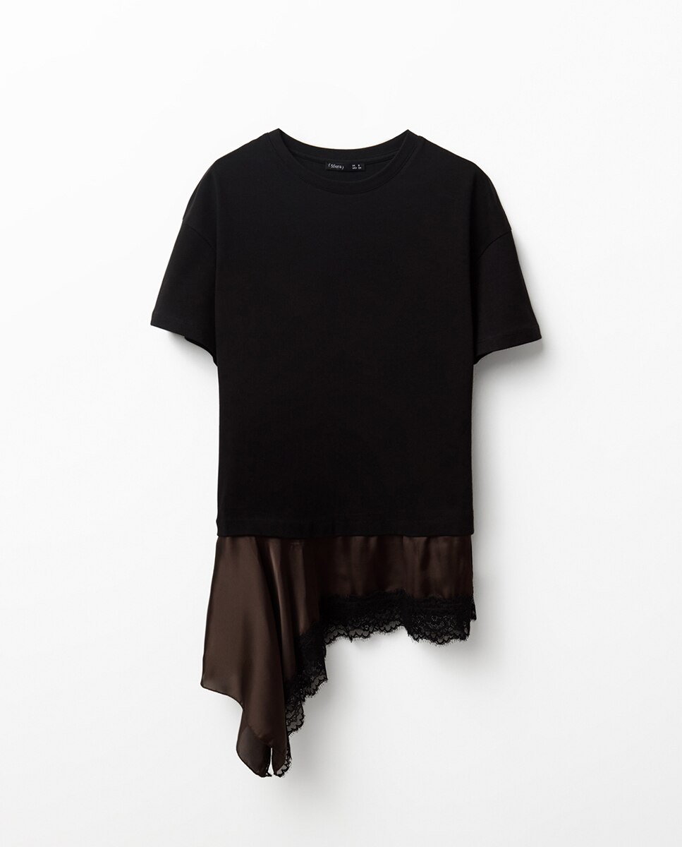 T-shirt com Detalhe de Renda Preto-7