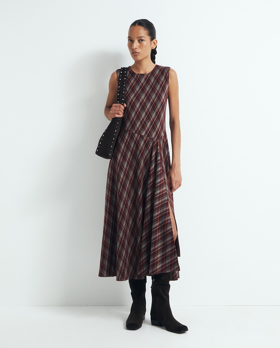 Imagem 0 de Vestido midi aos quadrados