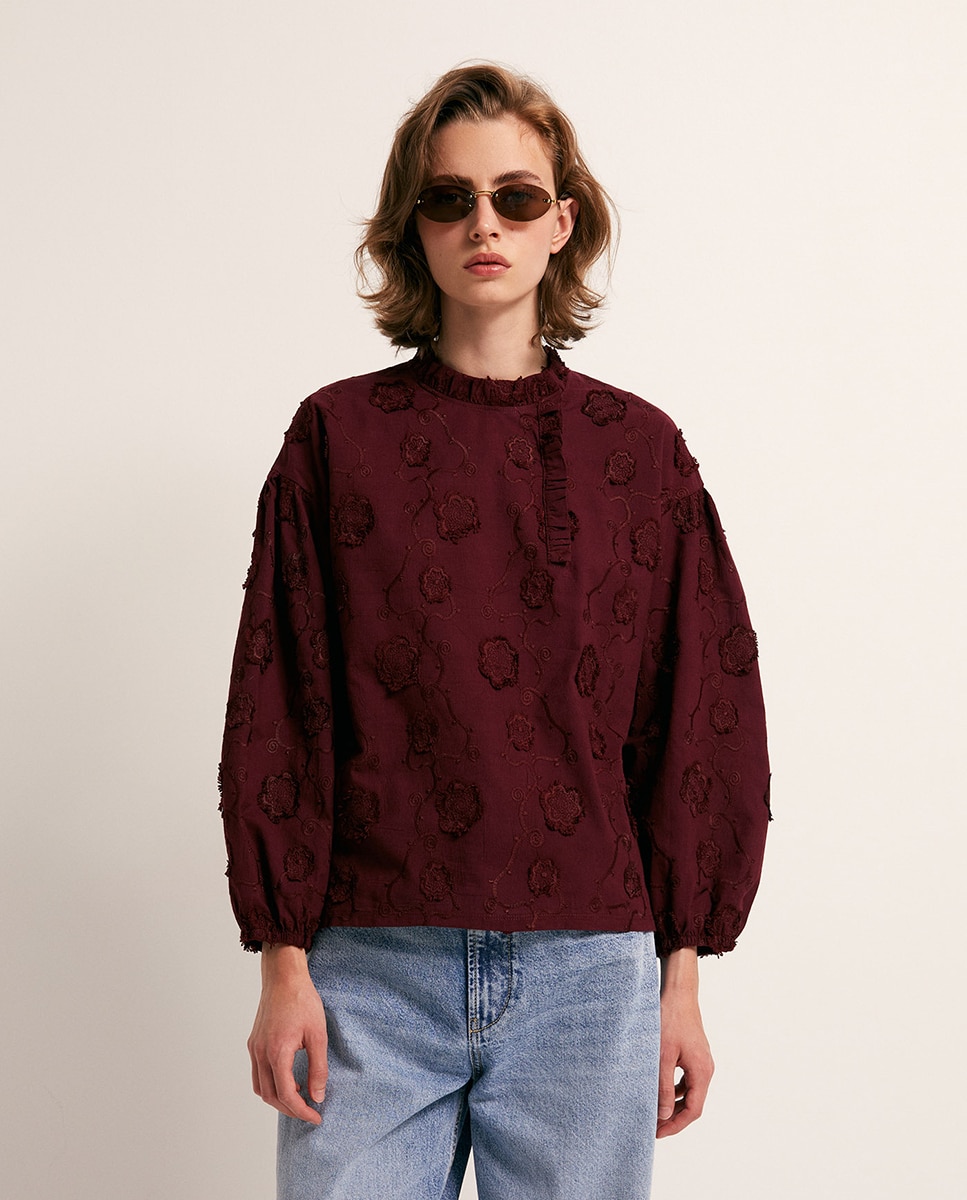 Imagem 0 de T-shirt com bordado floral