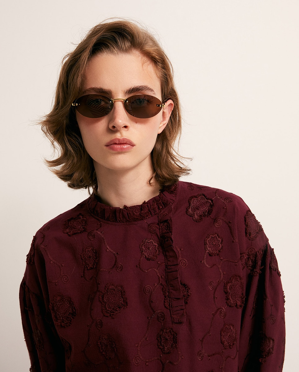 T-shirt com bordado floral Bordeaux-3