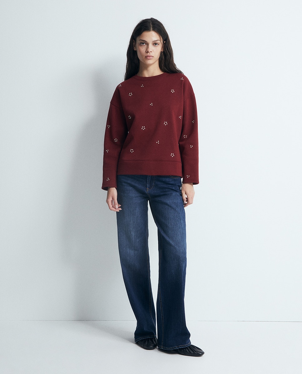 Sweatshirt com Tachas Bordeaux-2