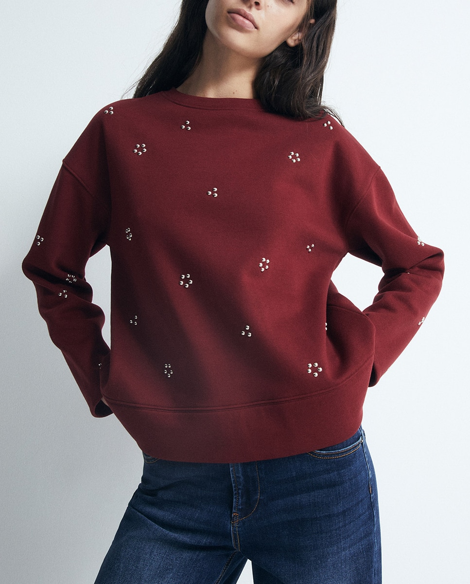 Sweatshirt com Tachas Bordeaux-3
